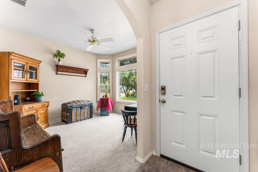 188 S Cobblestone Way Property Photo 6
