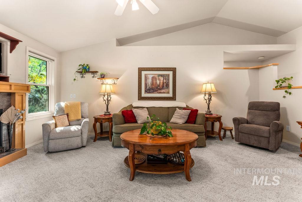 188 S Cobblestone Way Property Photo 11