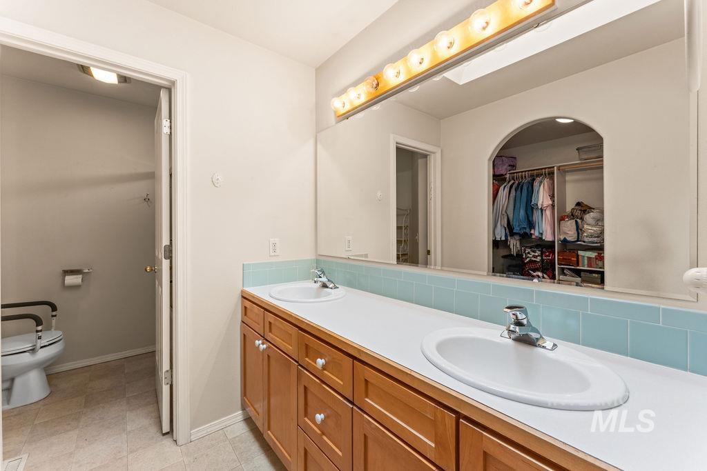 188 S Cobblestone Way Property Photo 25