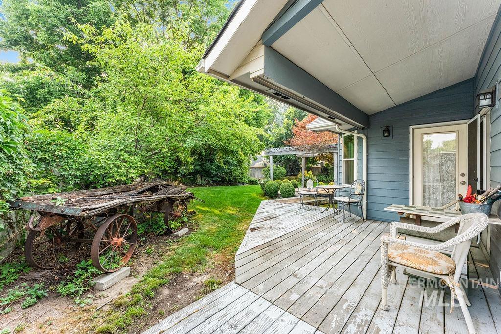 188 S Cobblestone Way Property Photo 37