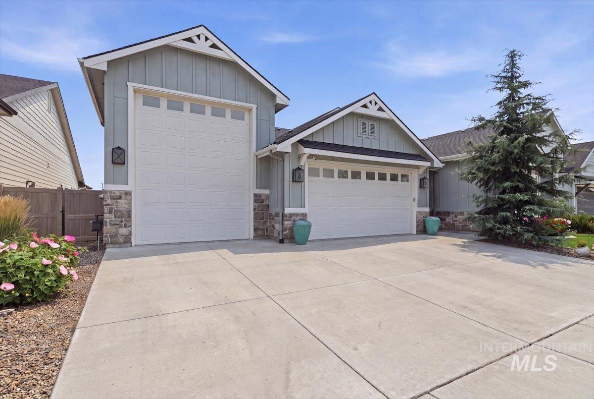 5826 S Cubola Way Property Photo 2