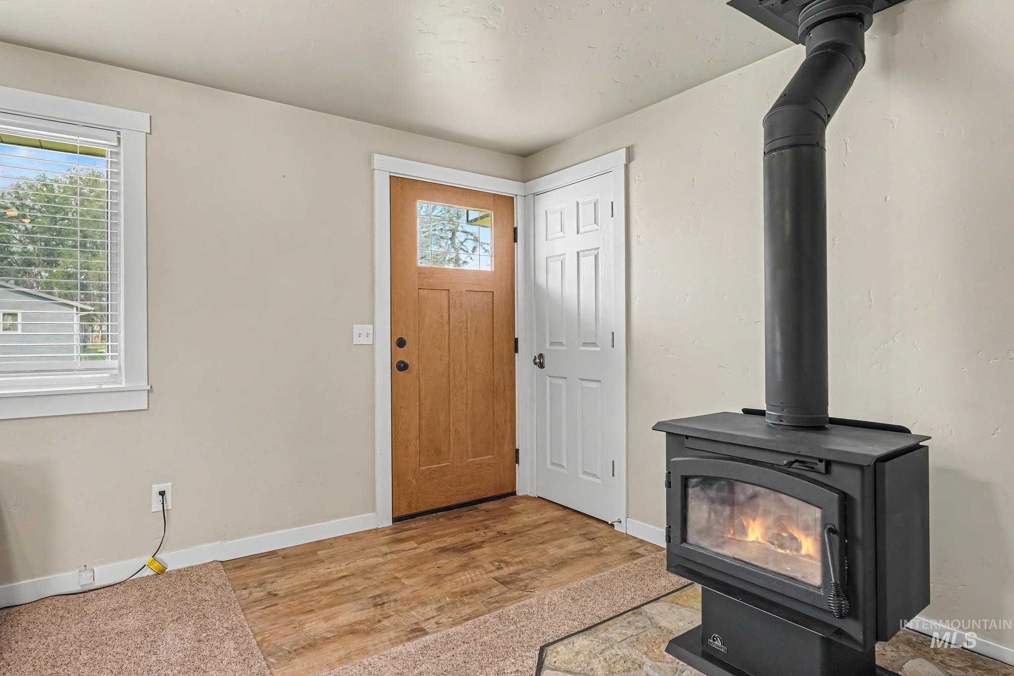 162 S Ash Ave Property Photo 5