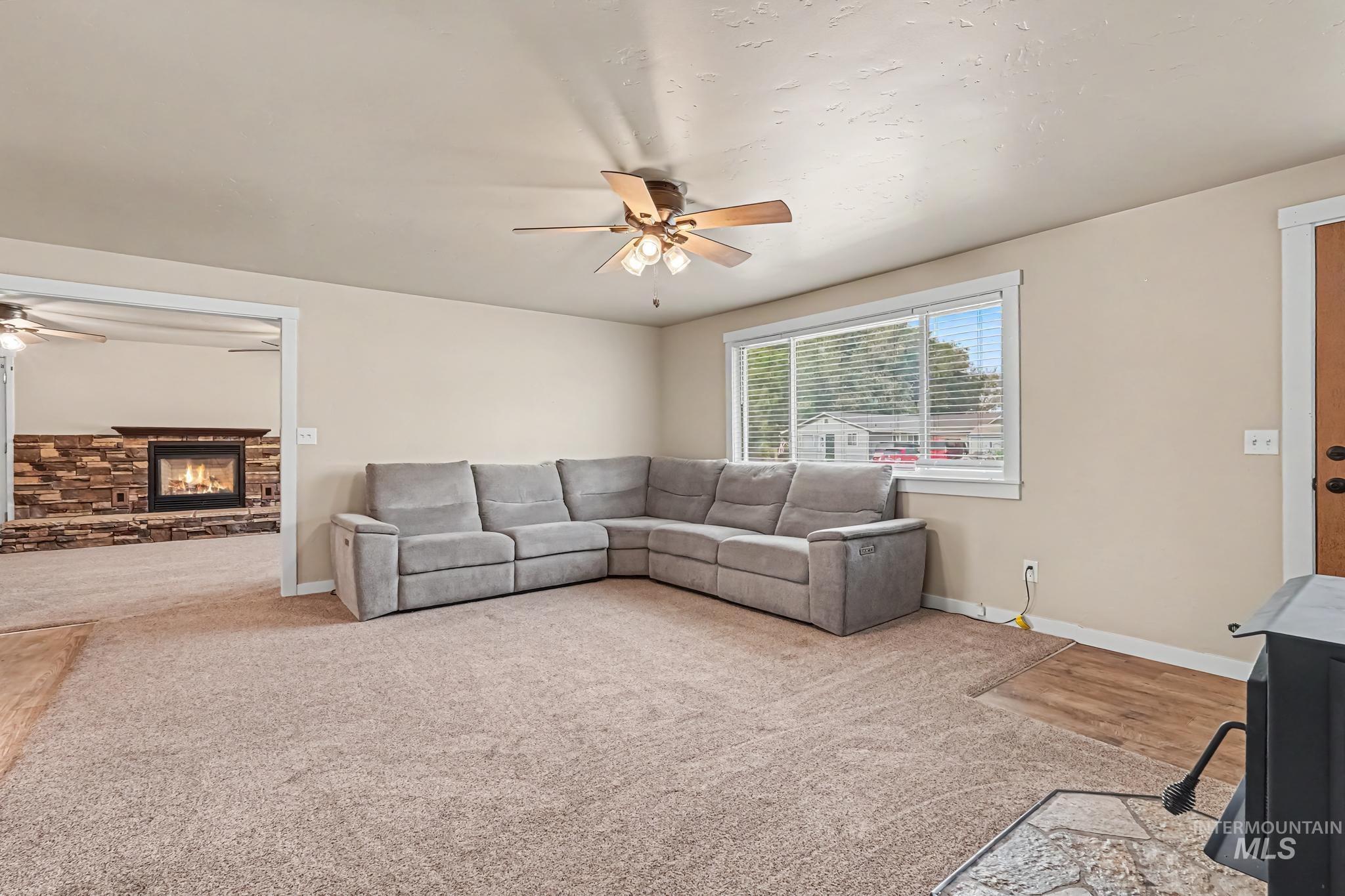 162 S Ash Ave Property Photo 7