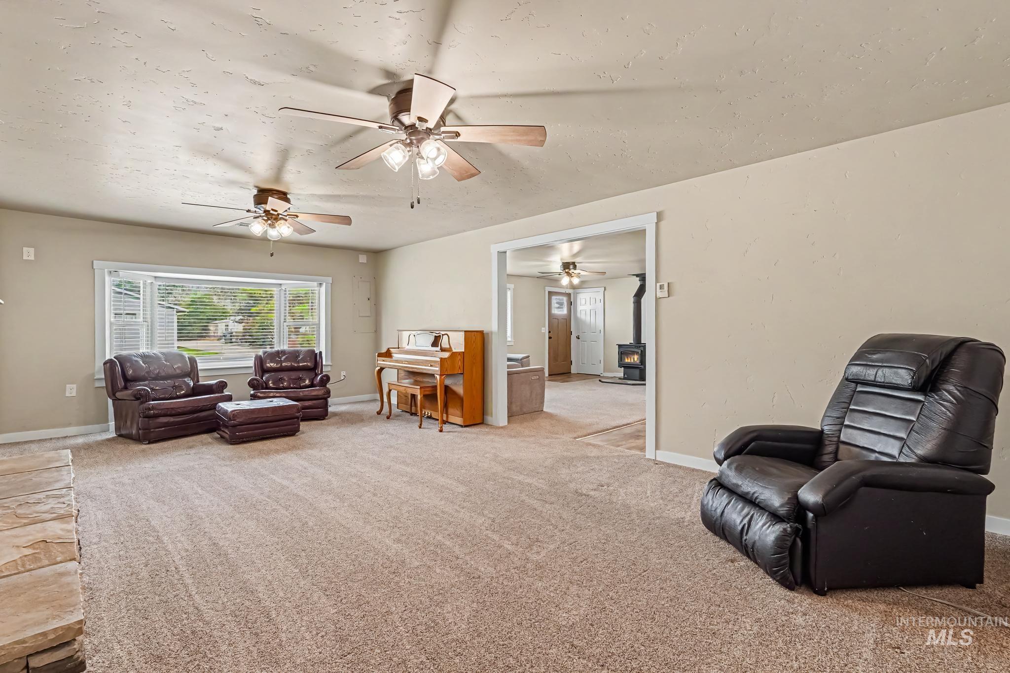 162 S Ash Ave Property Photo 17