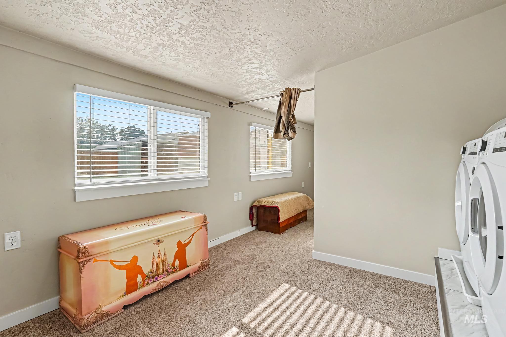 162 S Ash Ave Property Photo 19