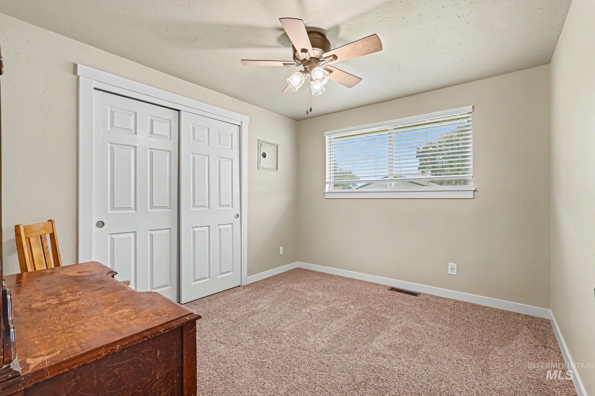162 S Ash Ave Property Photo 24