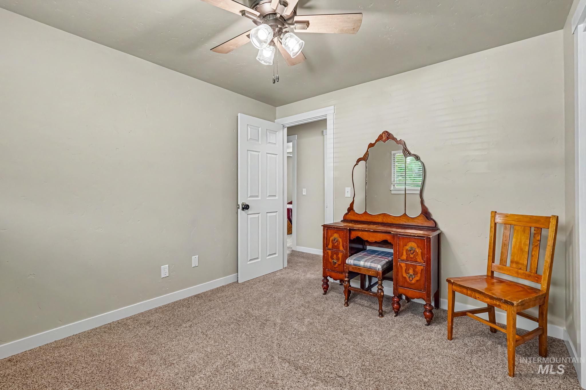 162 S Ash Ave Property Photo 25