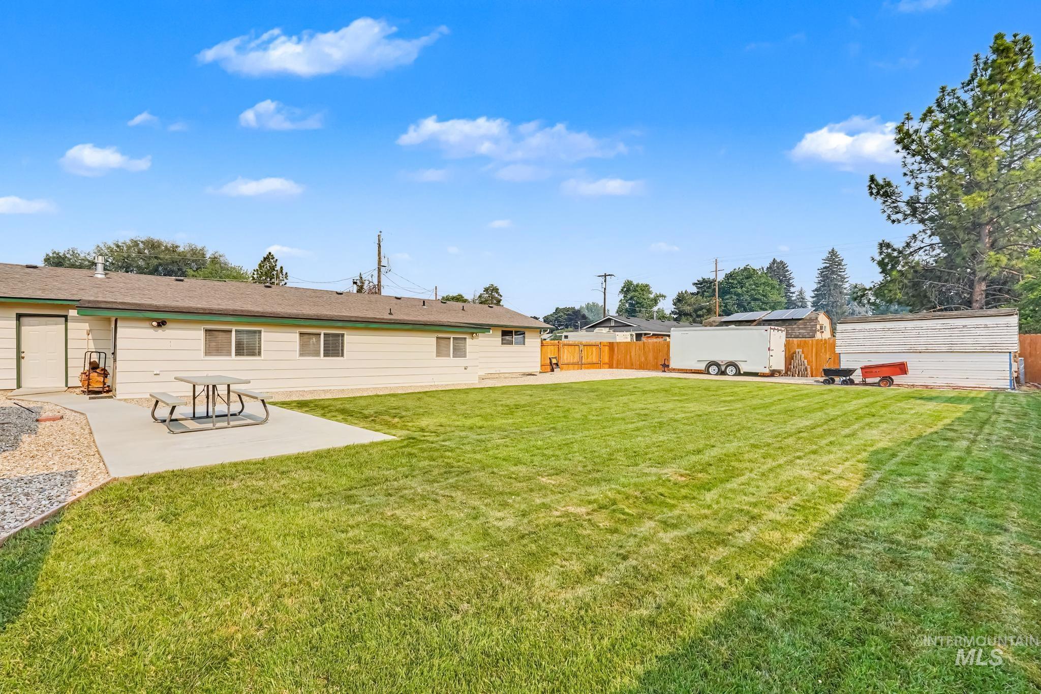 162 S Ash Ave Property Photo 36