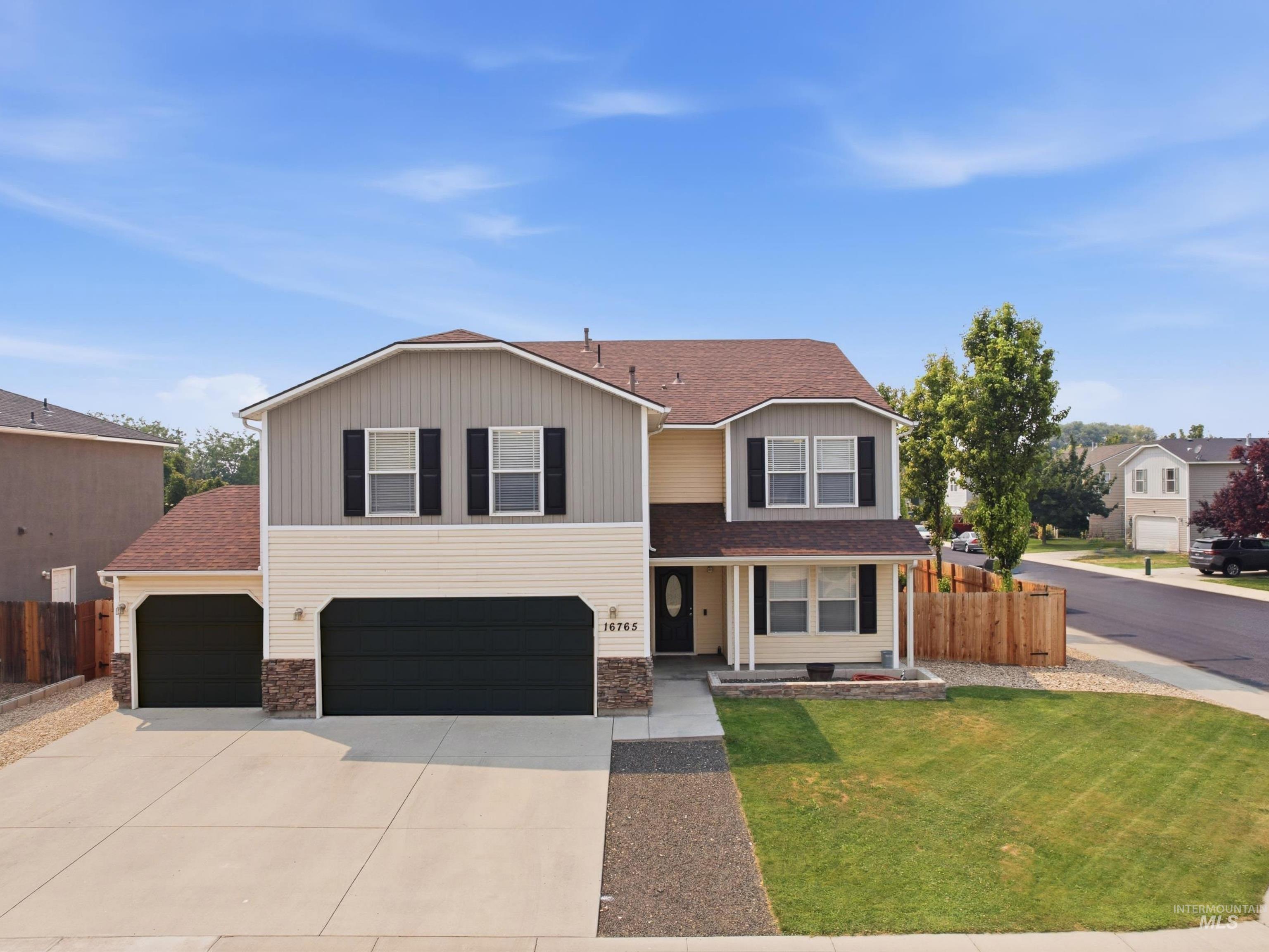 16765 Ardyce Ave Property Photo 1
