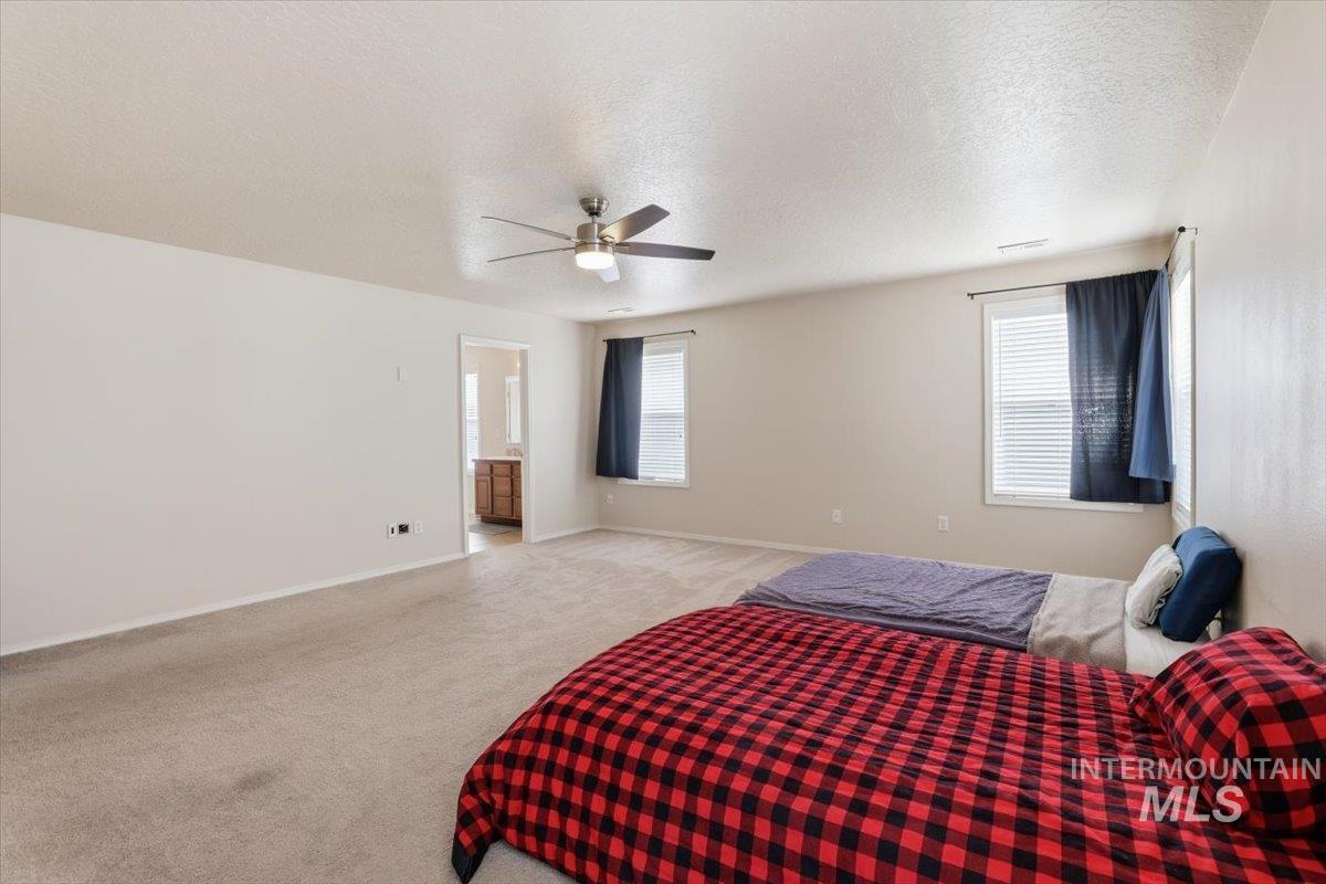 16765 Ardyce Ave Property Photo 21
