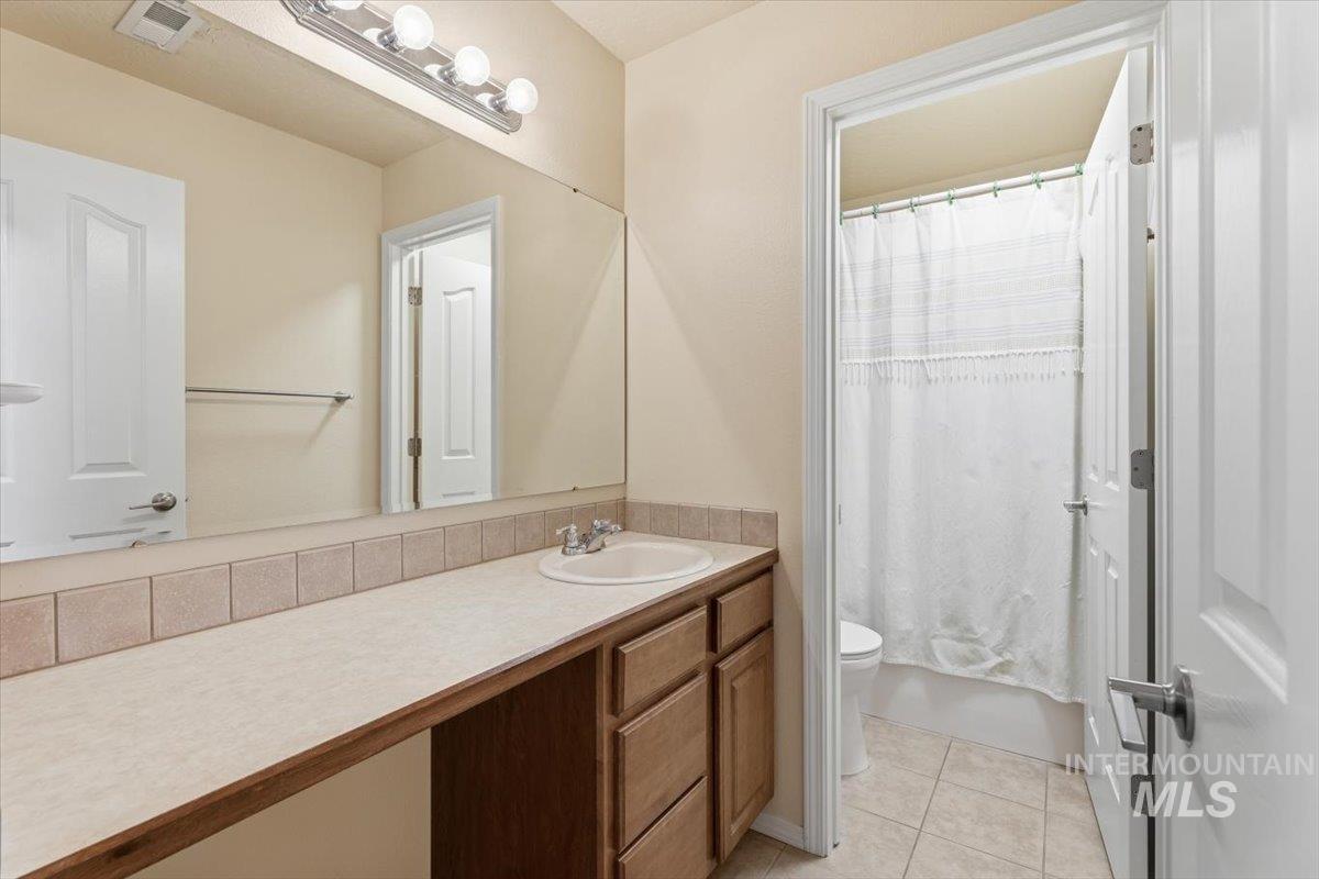 16765 Ardyce Ave Property Photo 26