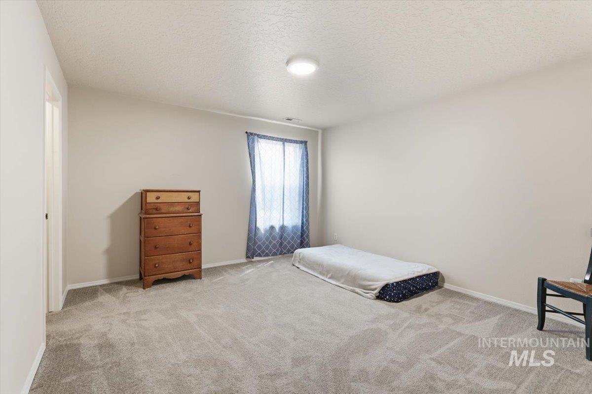 16765 Ardyce Ave Property Photo 27