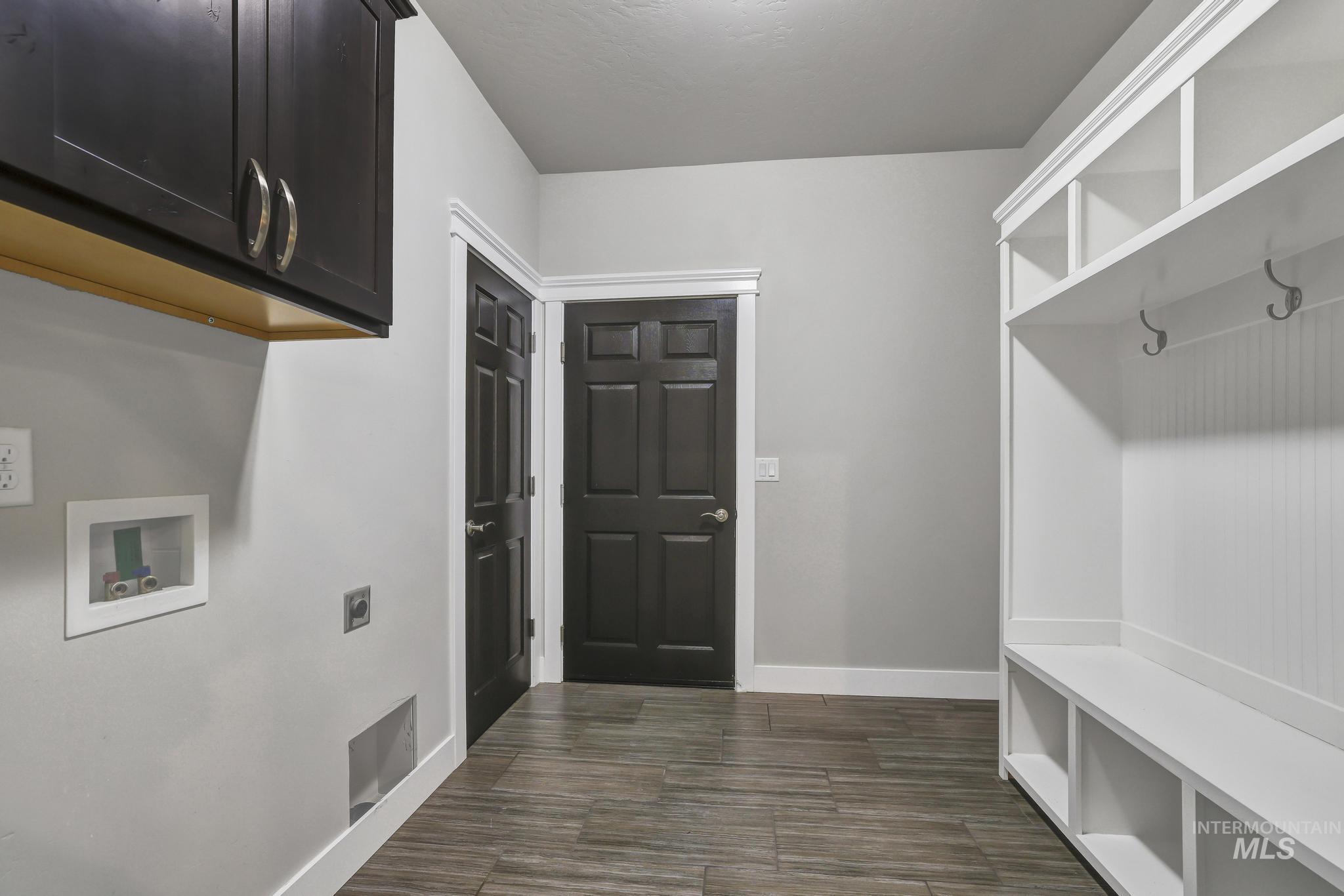 1082 White Birch Ave Property Photo 16