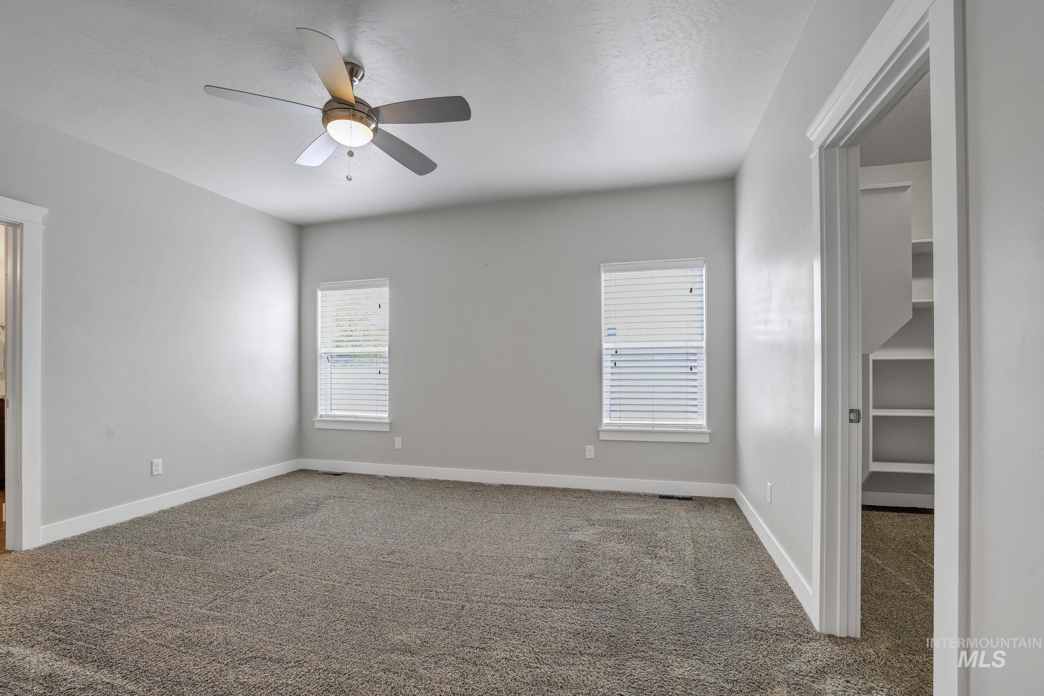 1082 White Birch Ave Property Photo 18