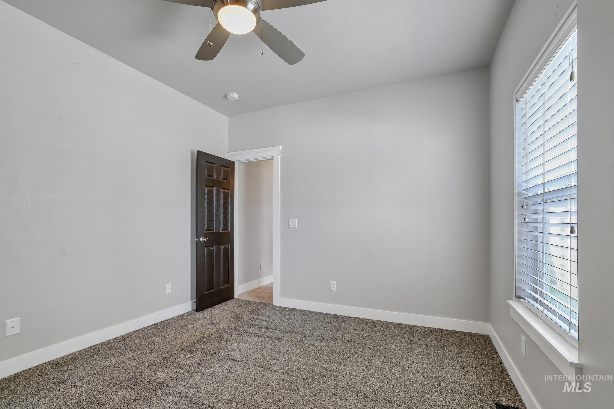 1082 White Birch Ave Property Photo 27