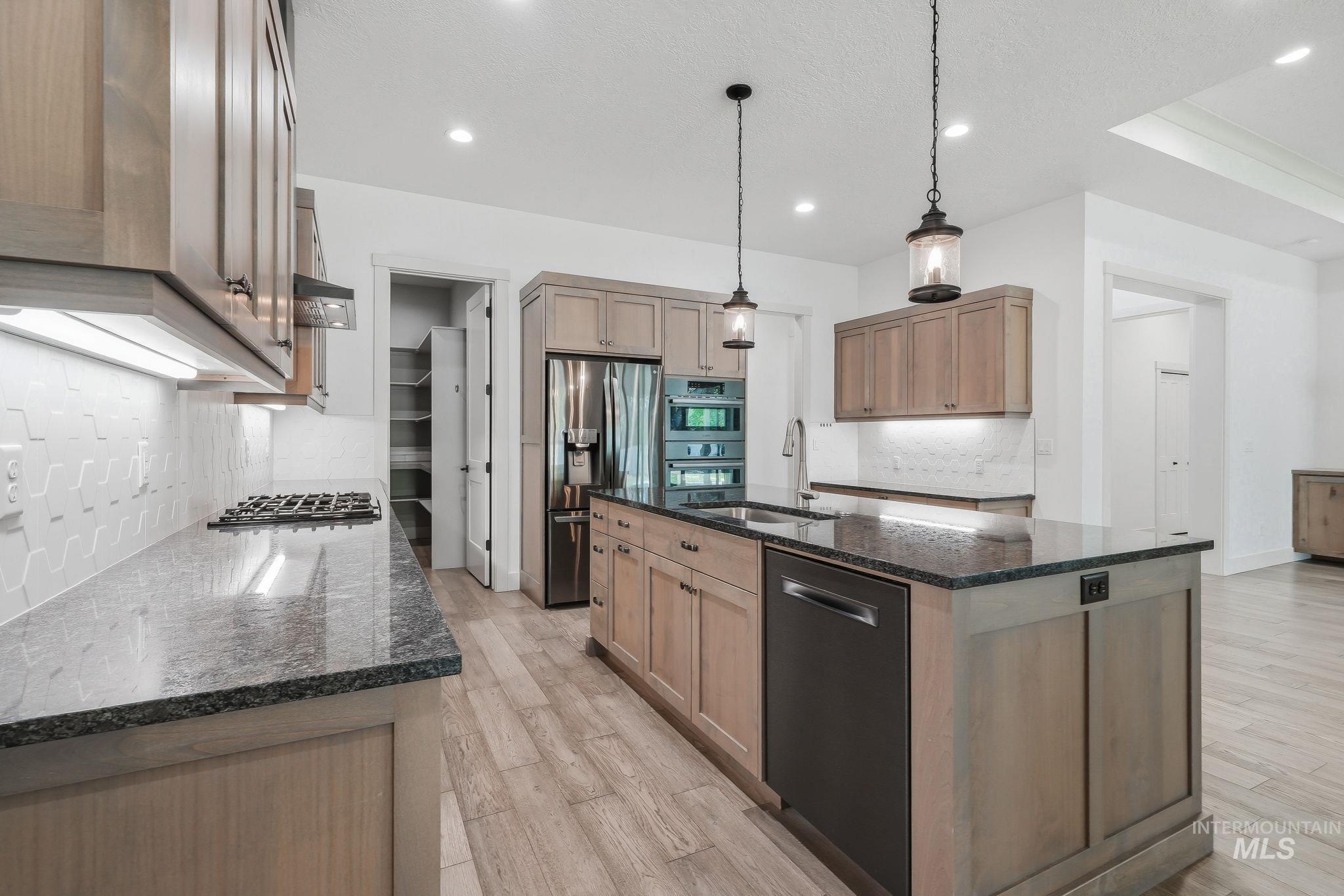 4106 W Prickly Pear Dr. Property Photo 17