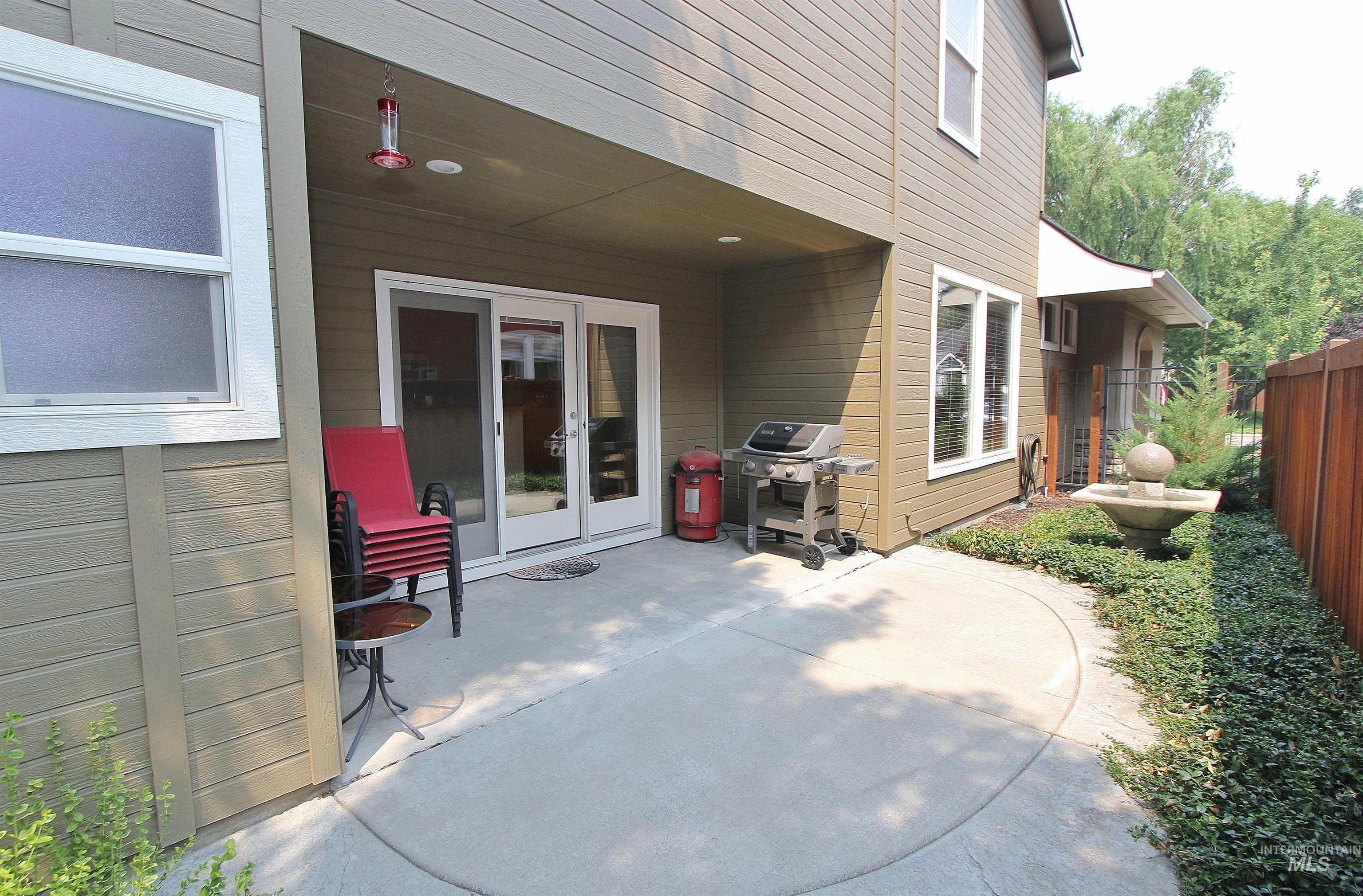 1013 E Legacy View Dr Property Photo 26