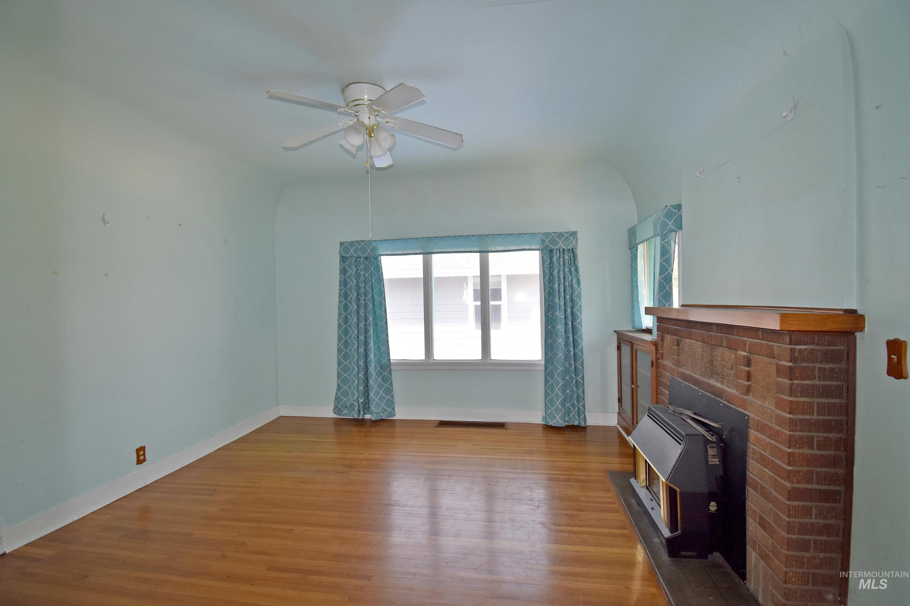 1024 10th Street Property Photo 7