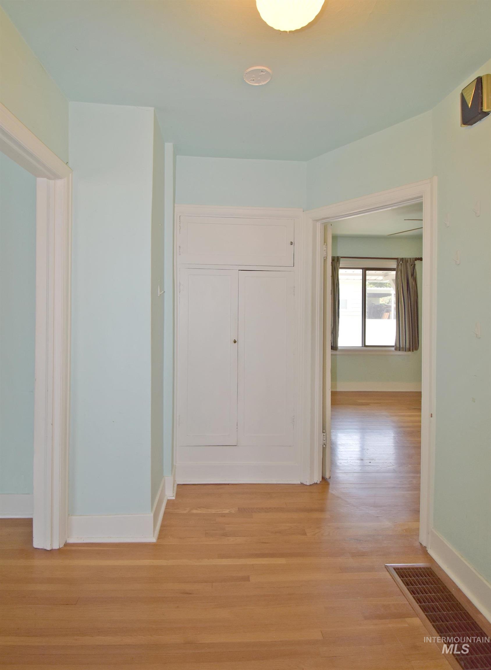 1024 10th Street Property Photo 8