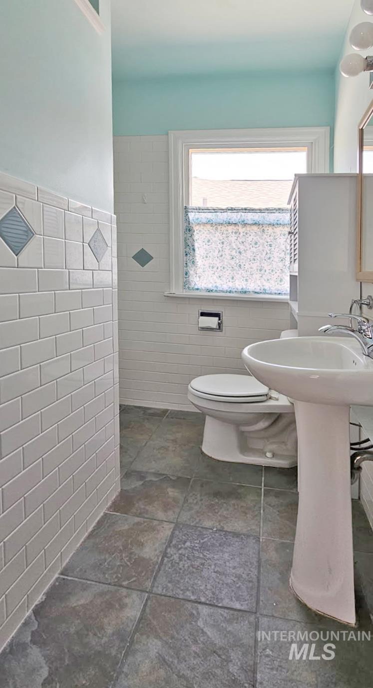 1024 10th Street Property Photo 14