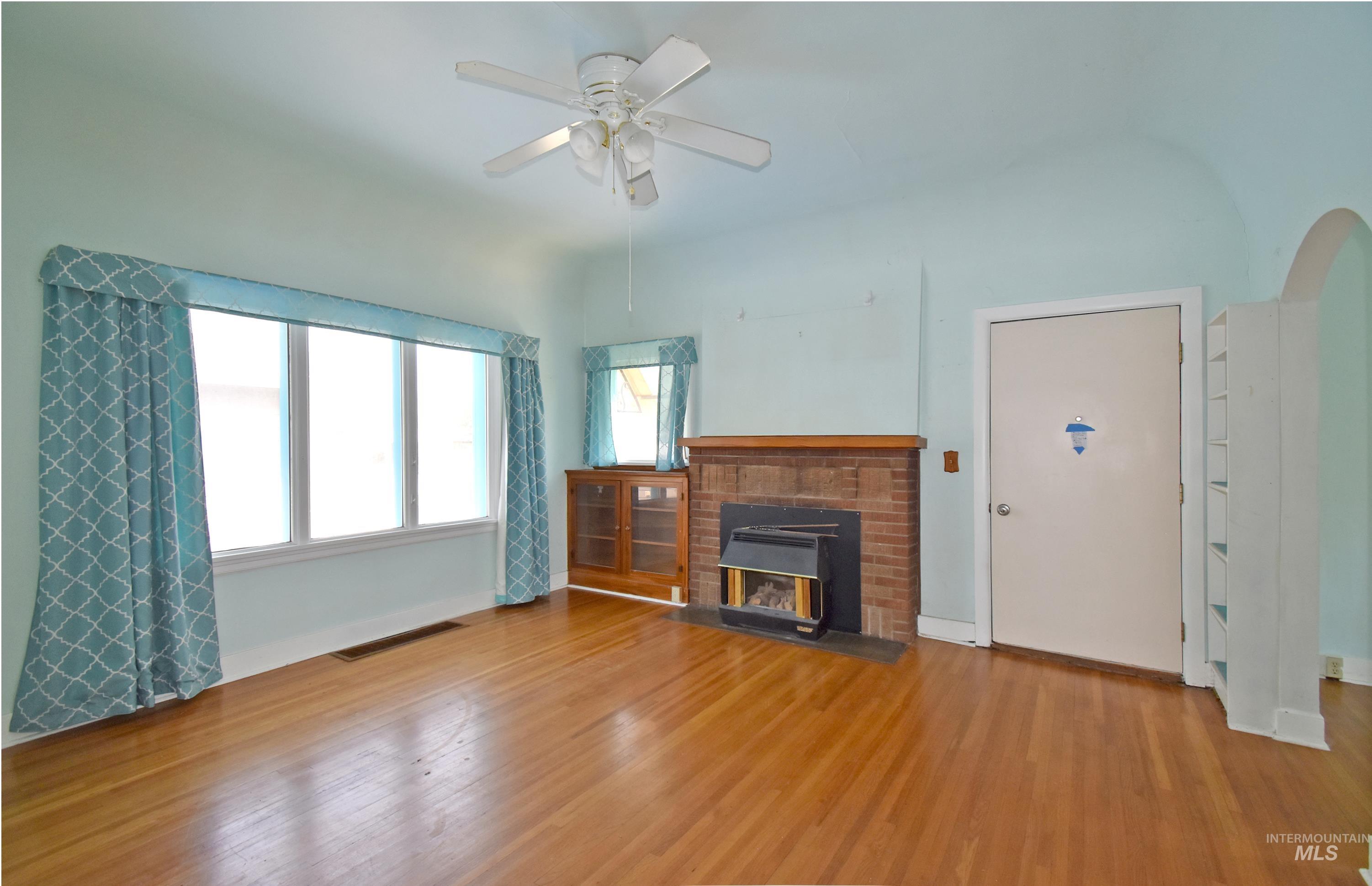 1024 10th Street Property Photo 17