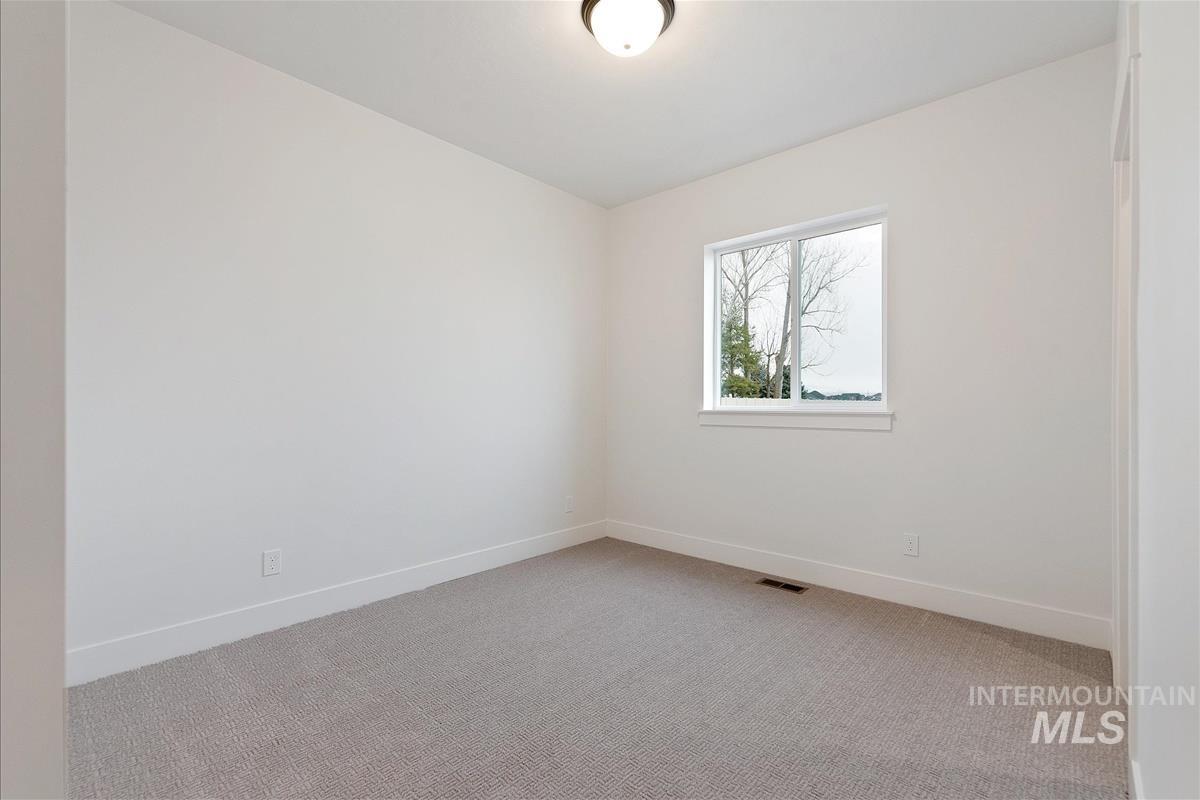 6914 W Tolland St Property Photo 30