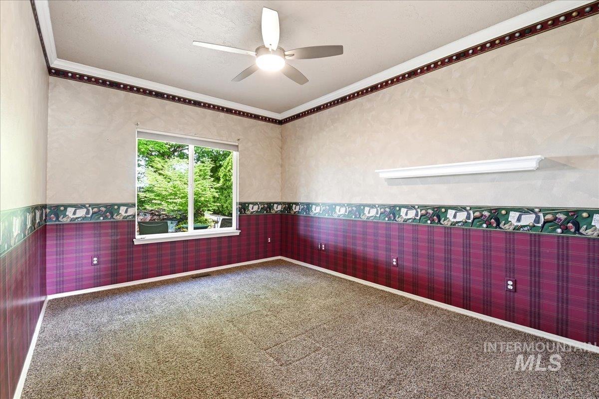 5143 N Blue Ash Ave Property Photo 23