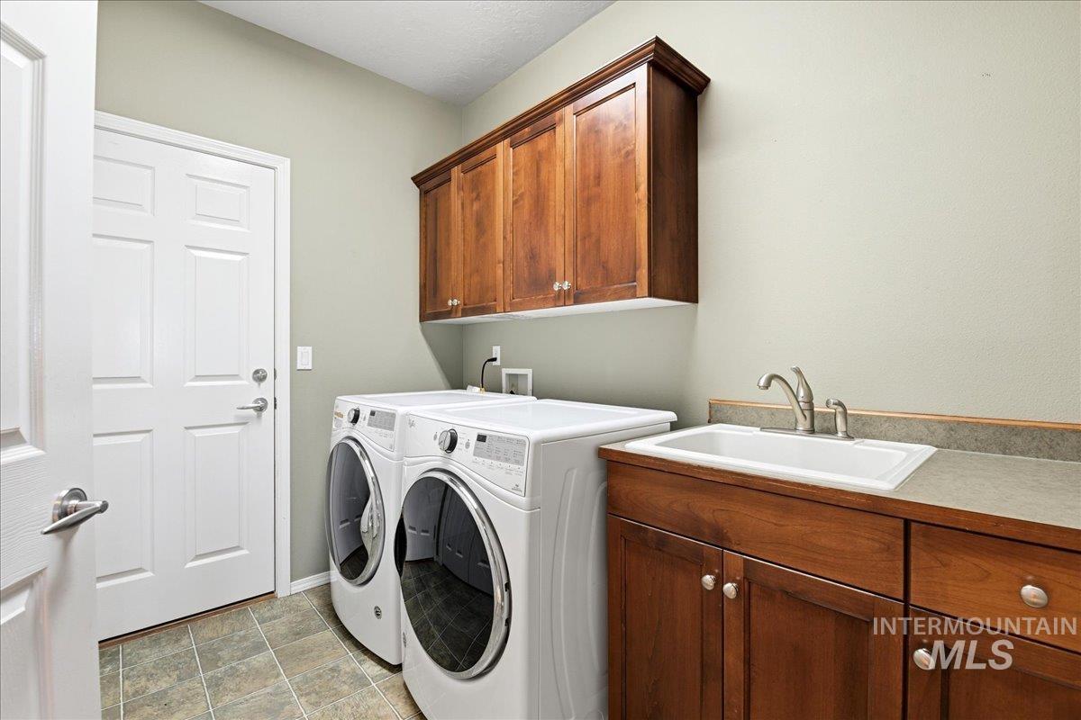 5143 N Blue Ash Ave Property Photo 29