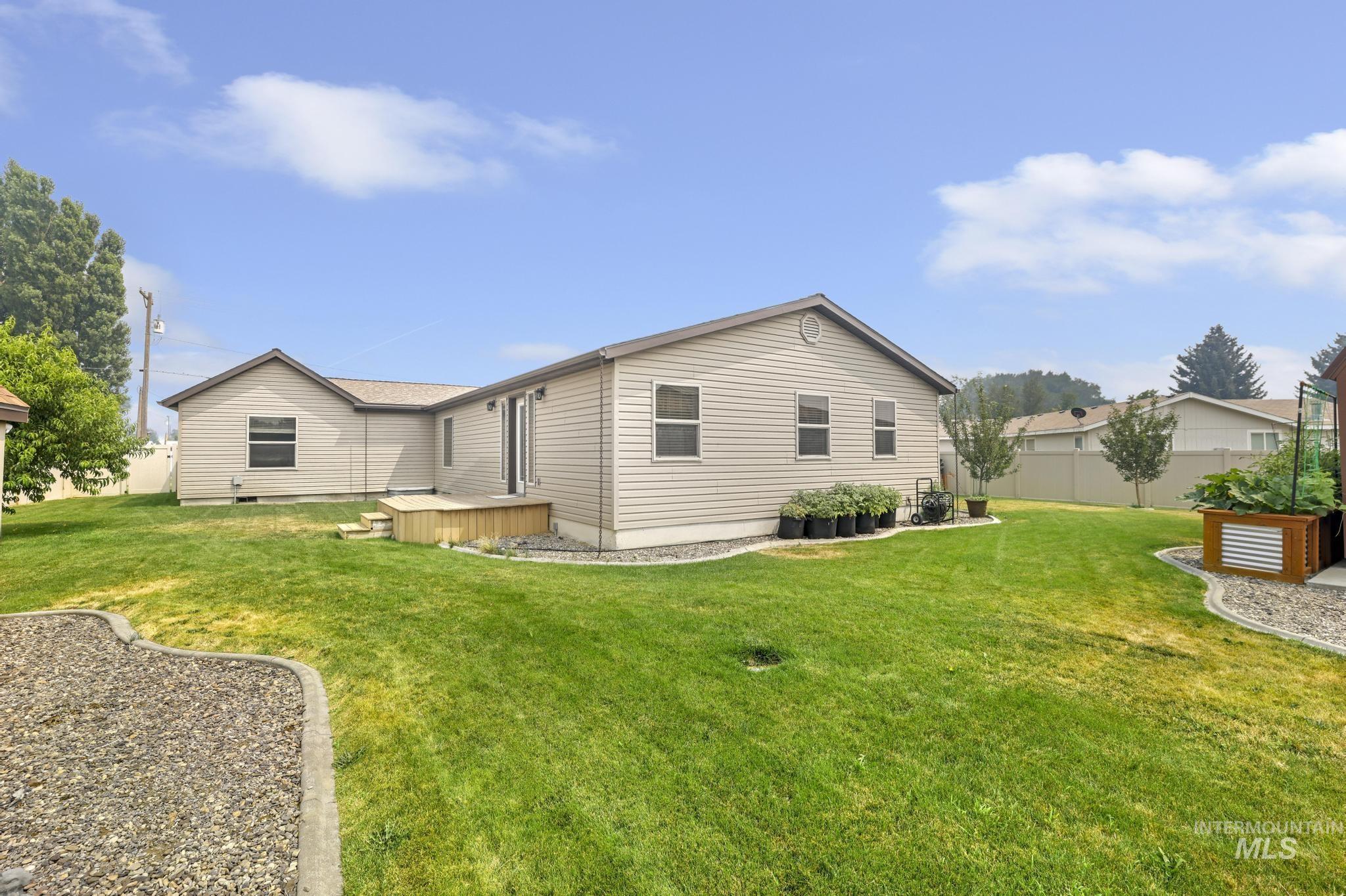 1811 W St Property Photo 27