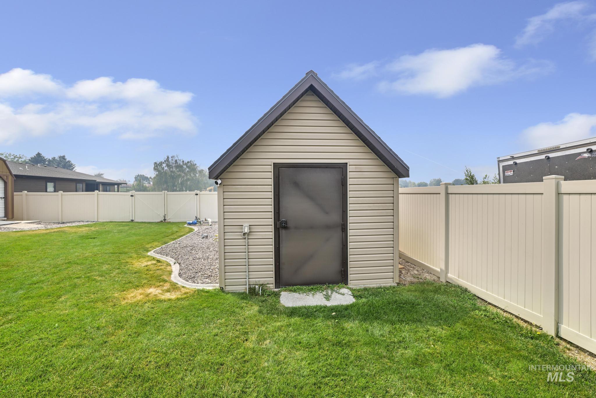 1811 W St Property Photo 28