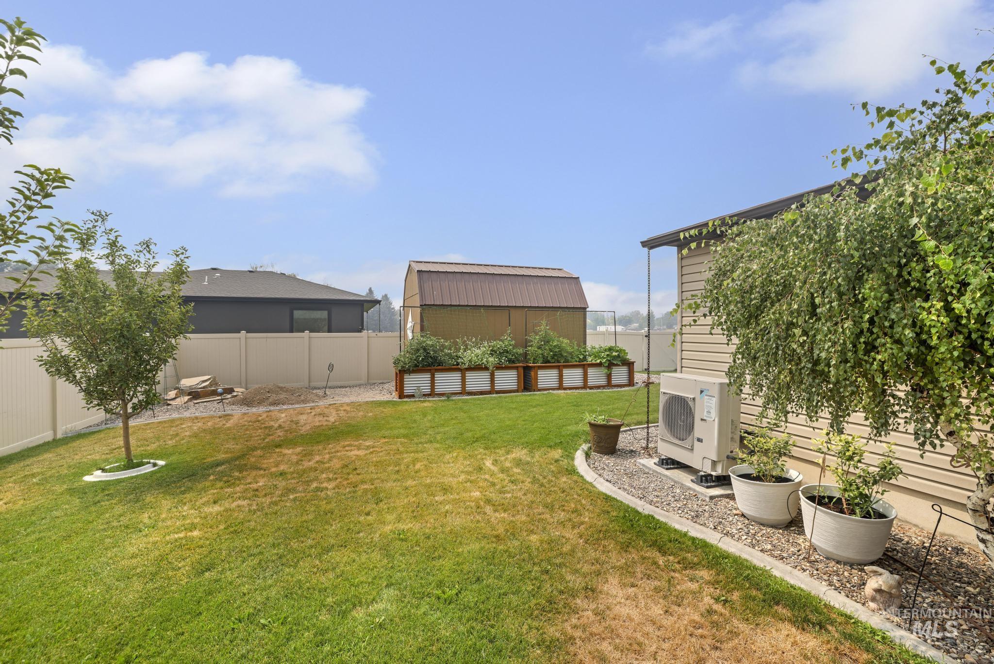 1811 W St Property Photo 30