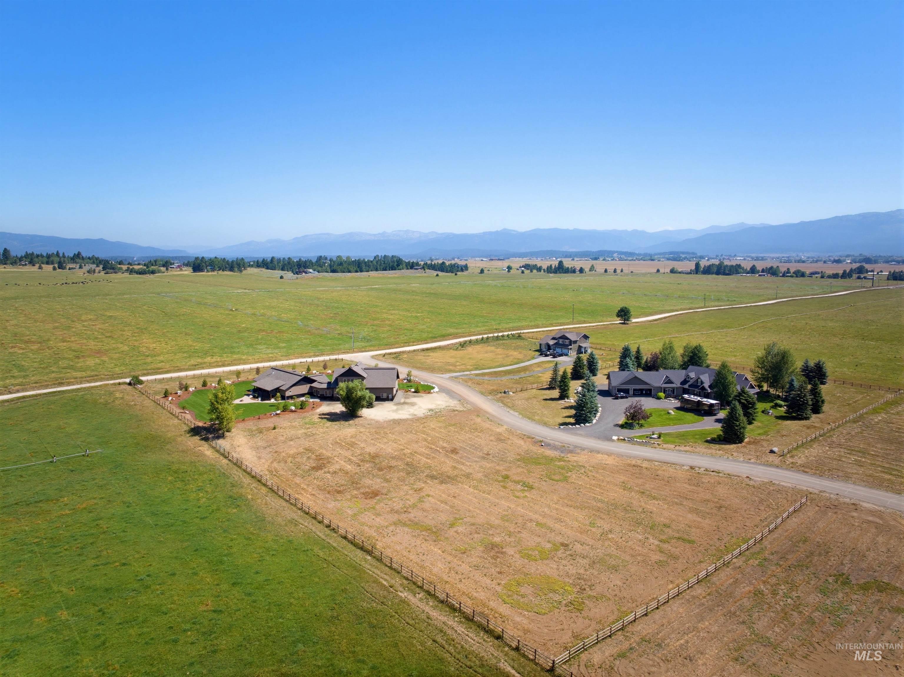 13945 Galloping Rd Property Photo 5