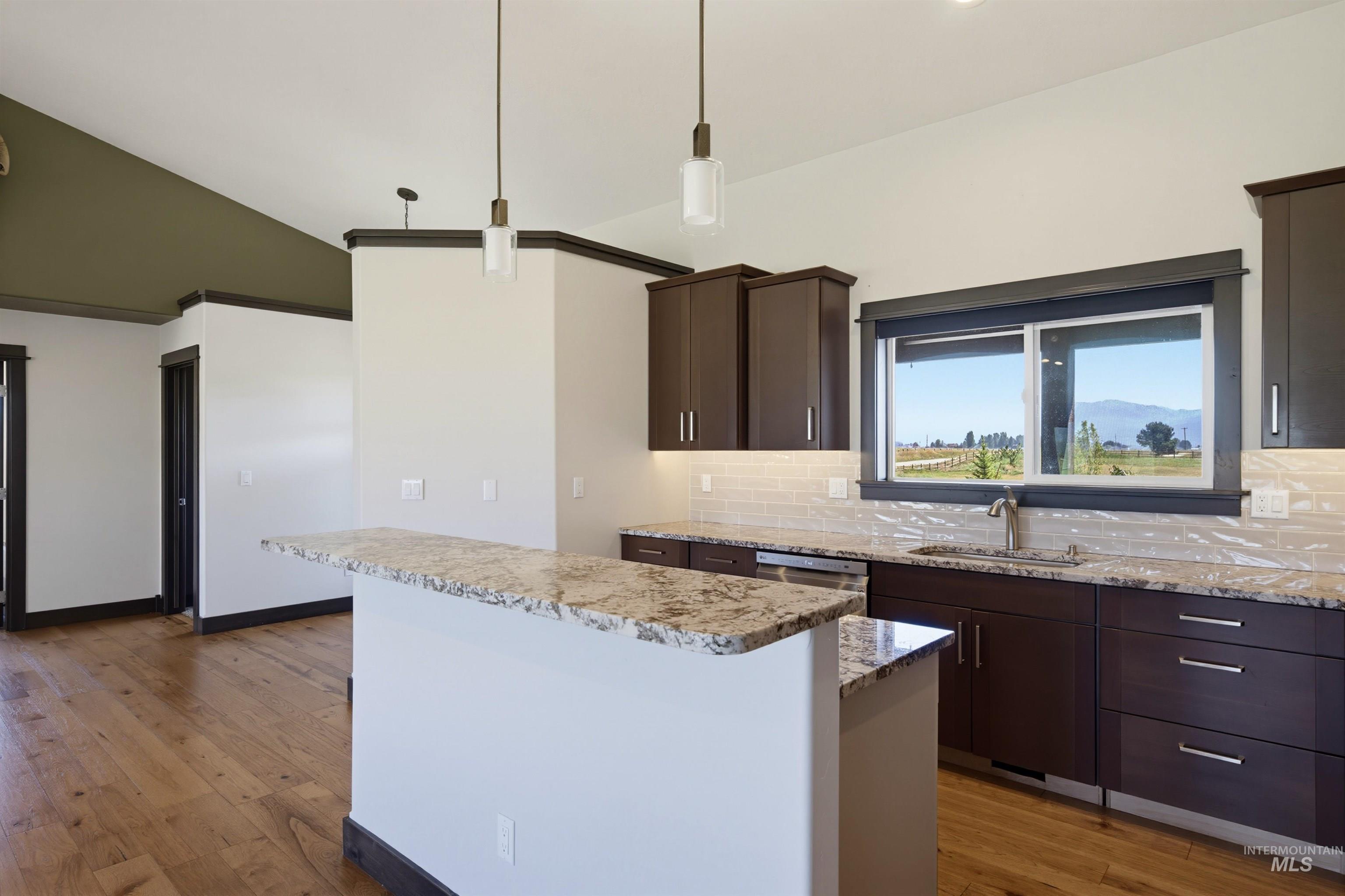 13945 Galloping Rd Property Photo 16