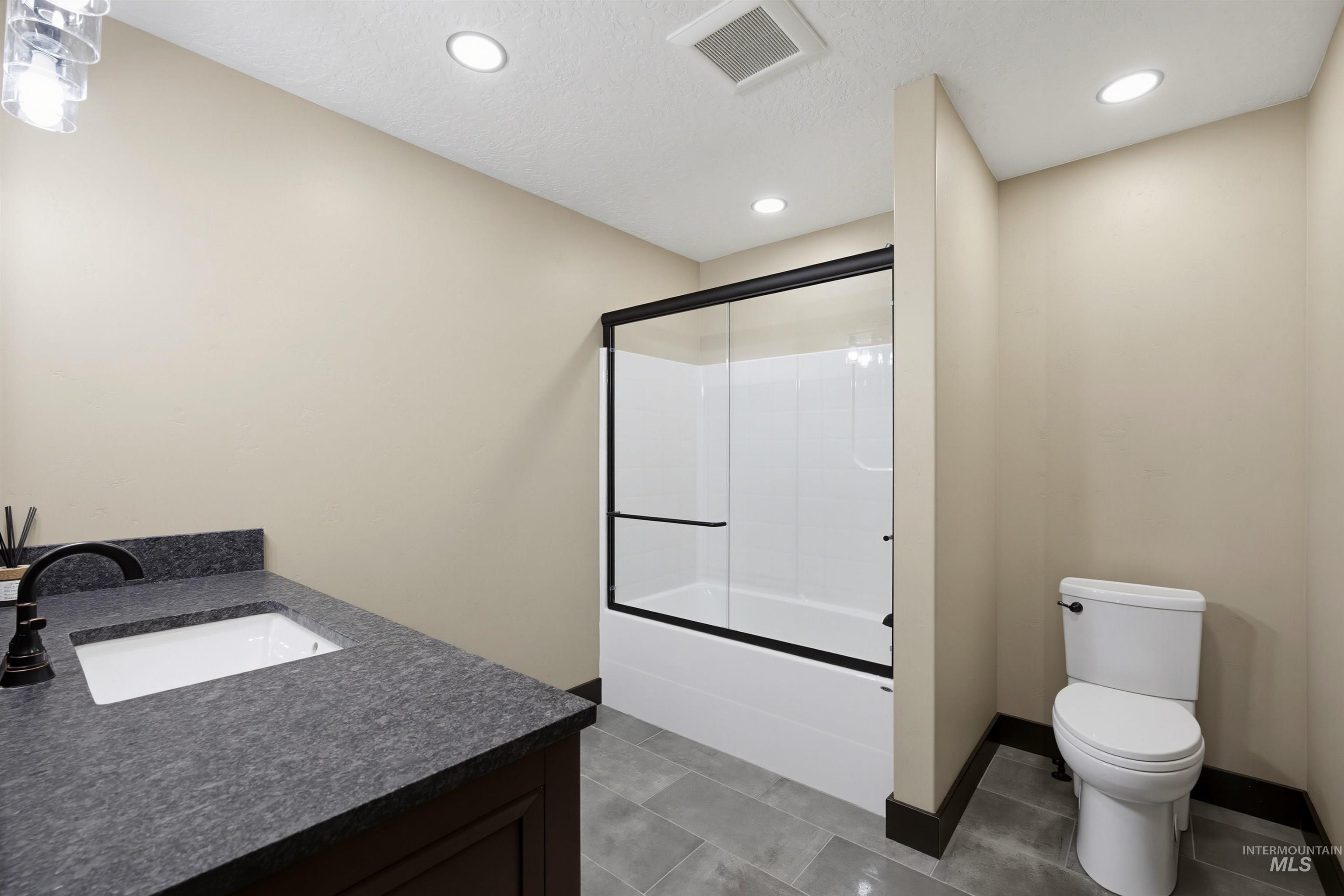 13945 Galloping Rd Property Photo 39