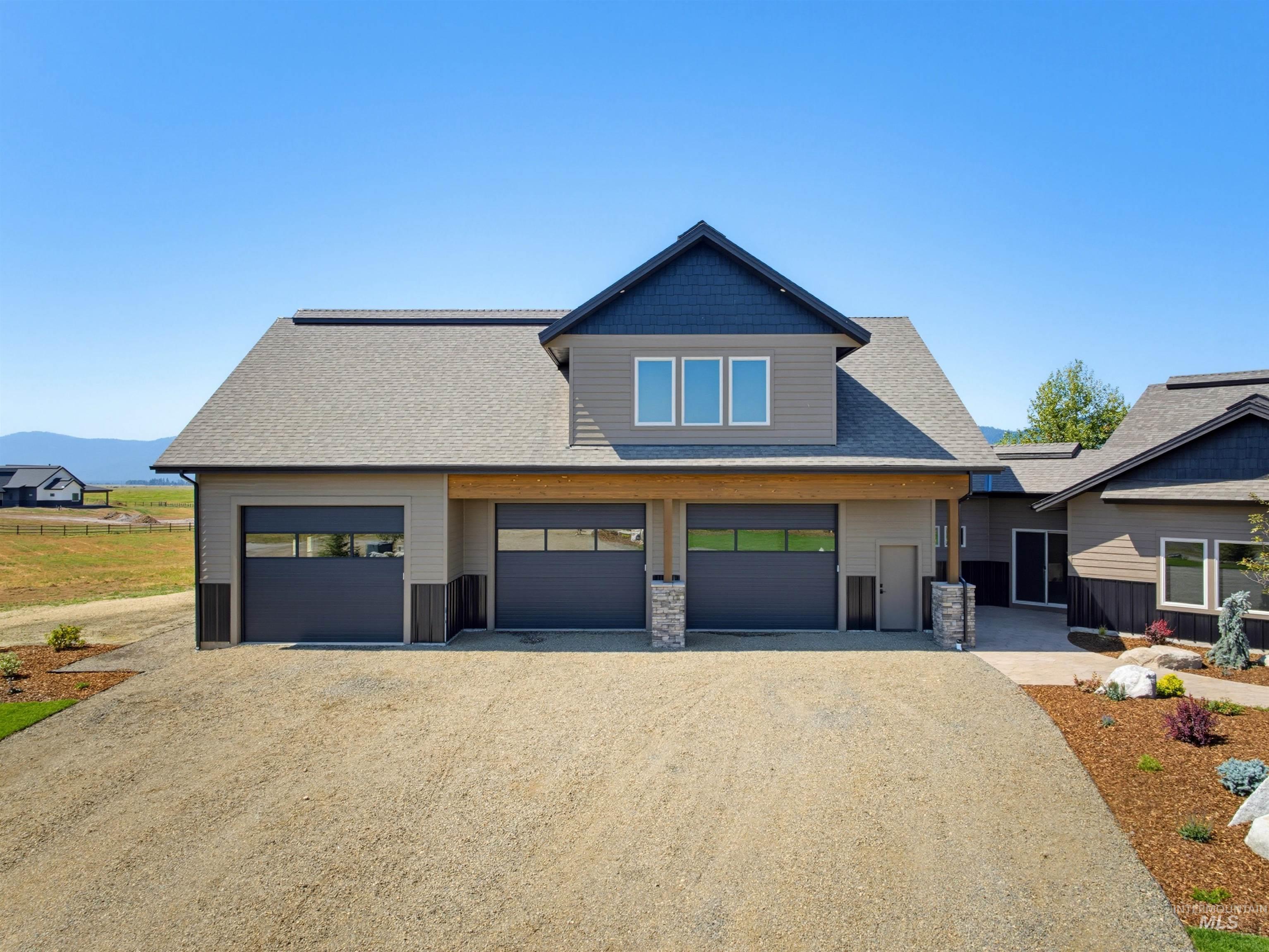 13945 Galloping Rd Property Photo 44