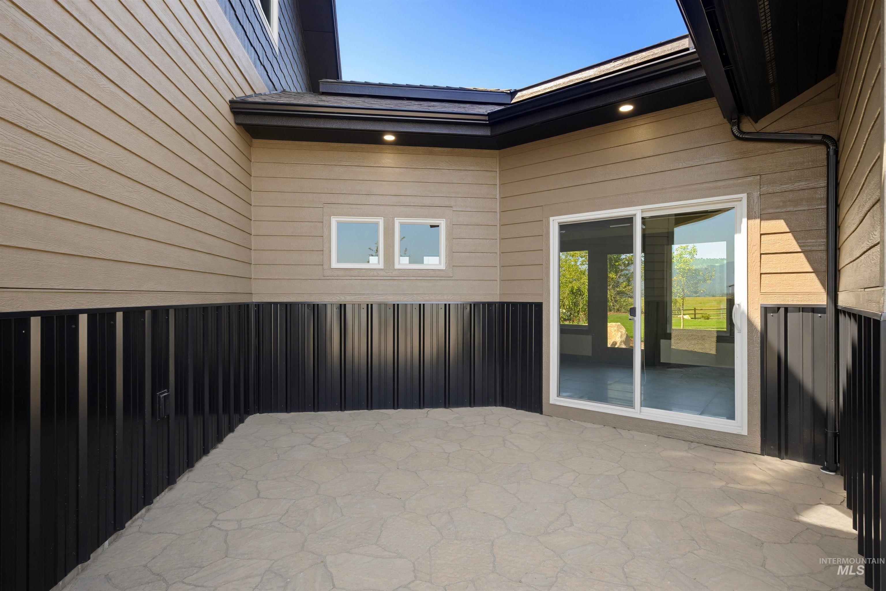 13945 Galloping Rd Property Photo 45