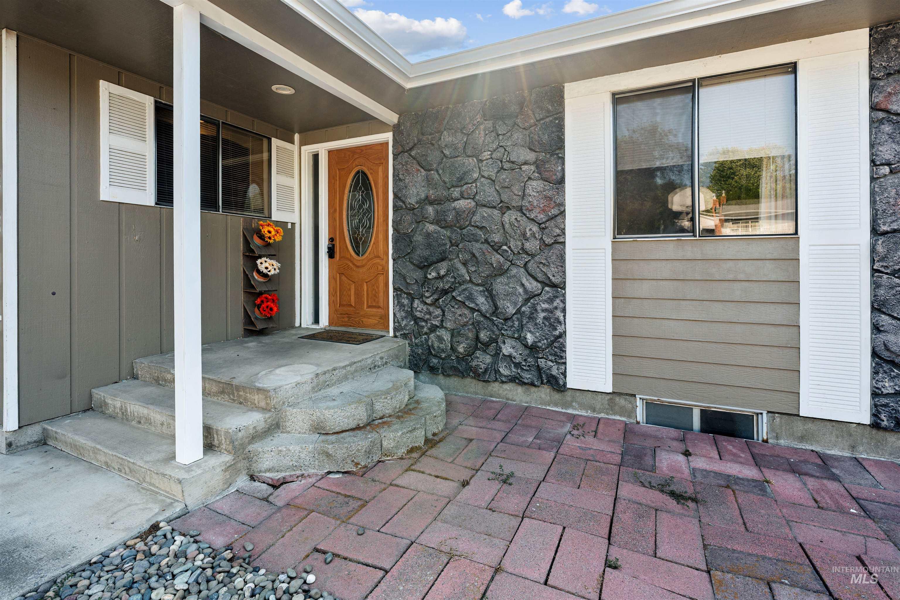 3314 Meadowlark Dr. Property Photo 3