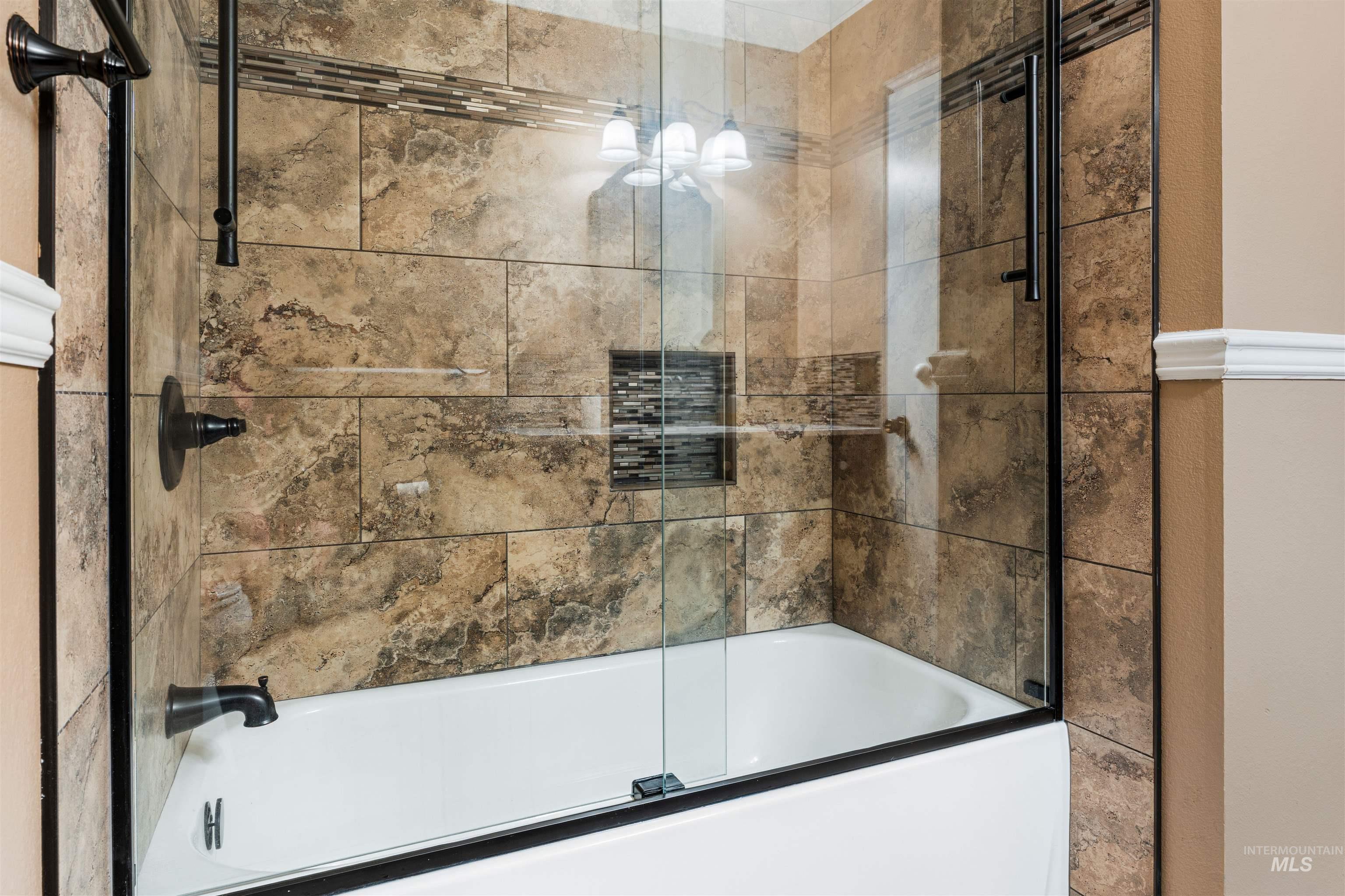3314 Meadowlark Dr. Property Photo 5