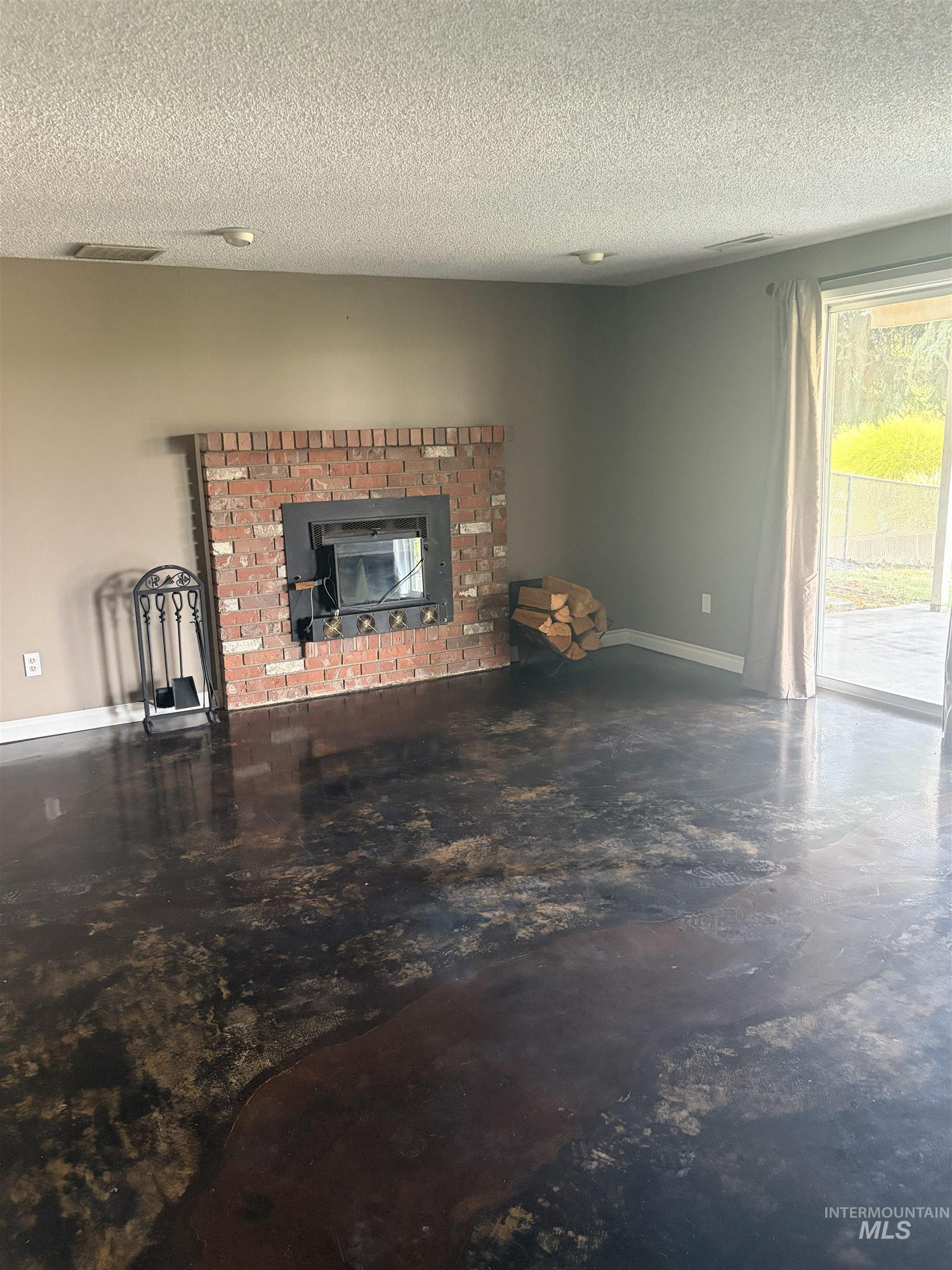 3314 Meadowlark Dr. Property Photo 8