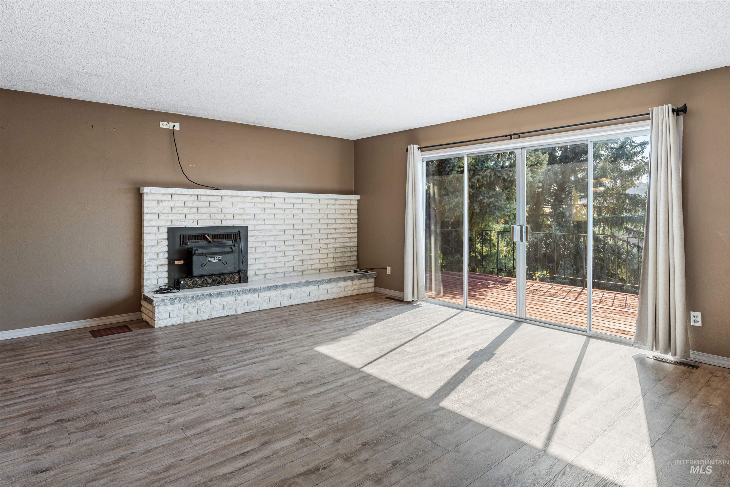 3314 Meadowlark Dr. Property Photo 10