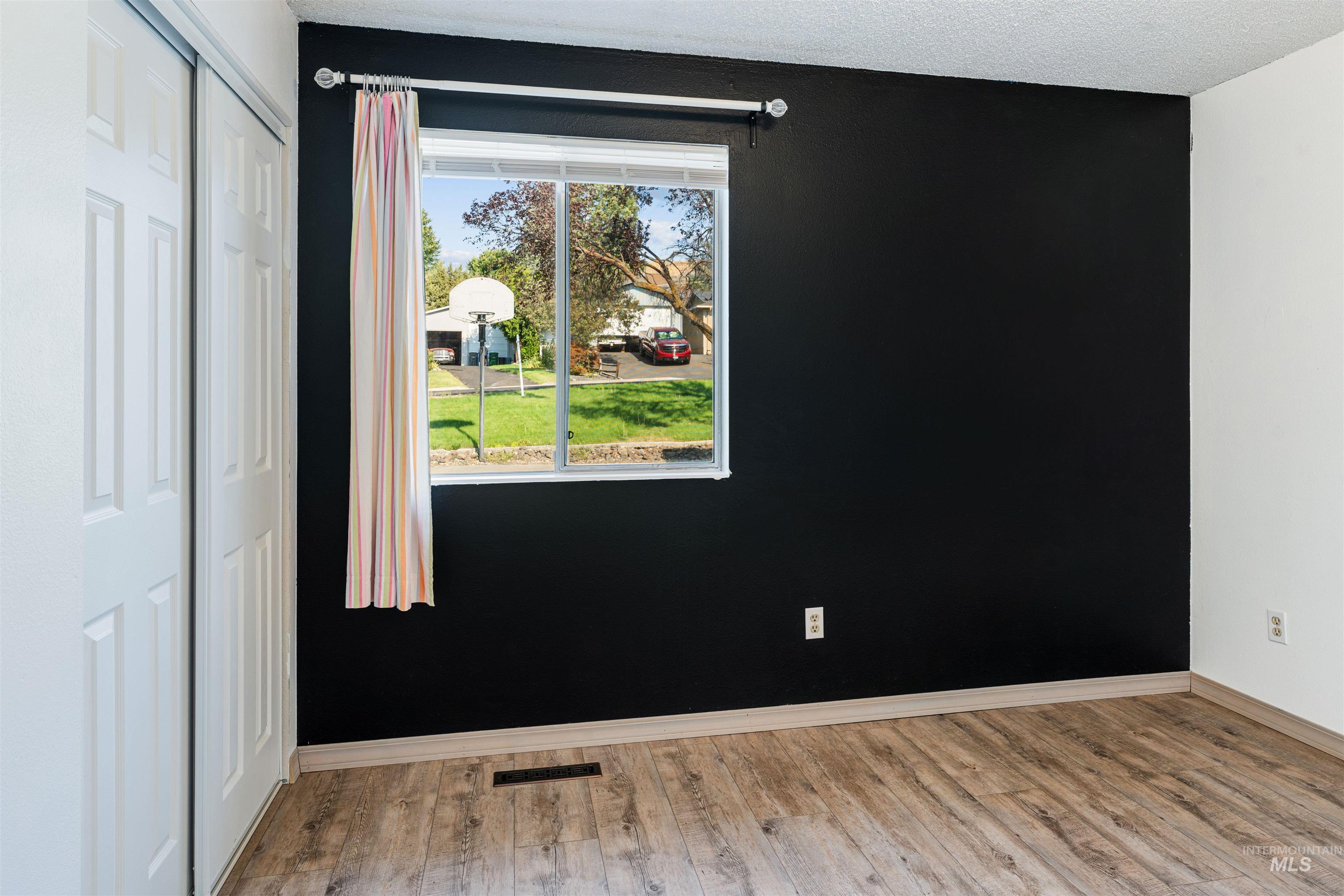 3314 Meadowlark Dr. Property Photo 14