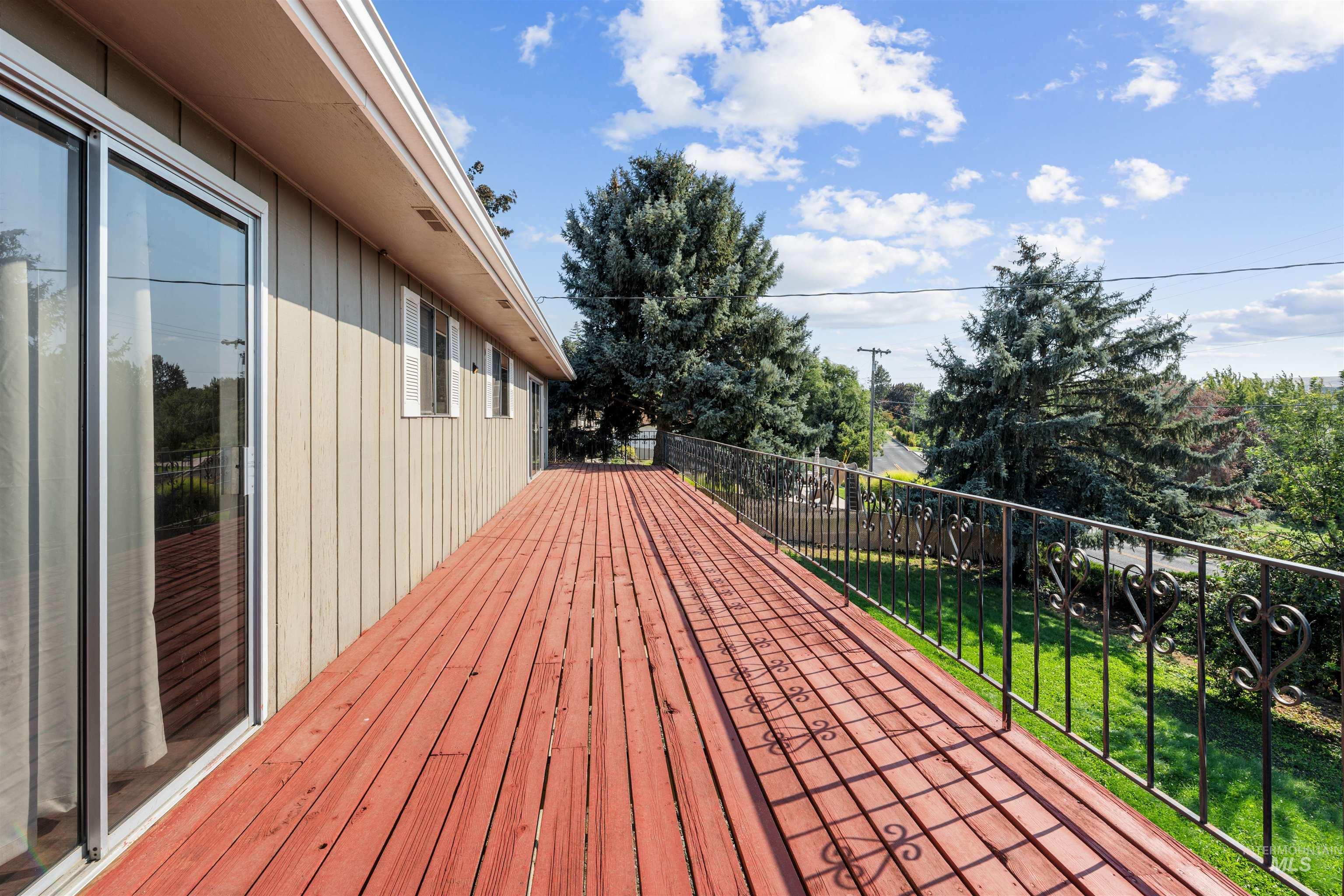 3314 Meadowlark Dr. Property Photo 17