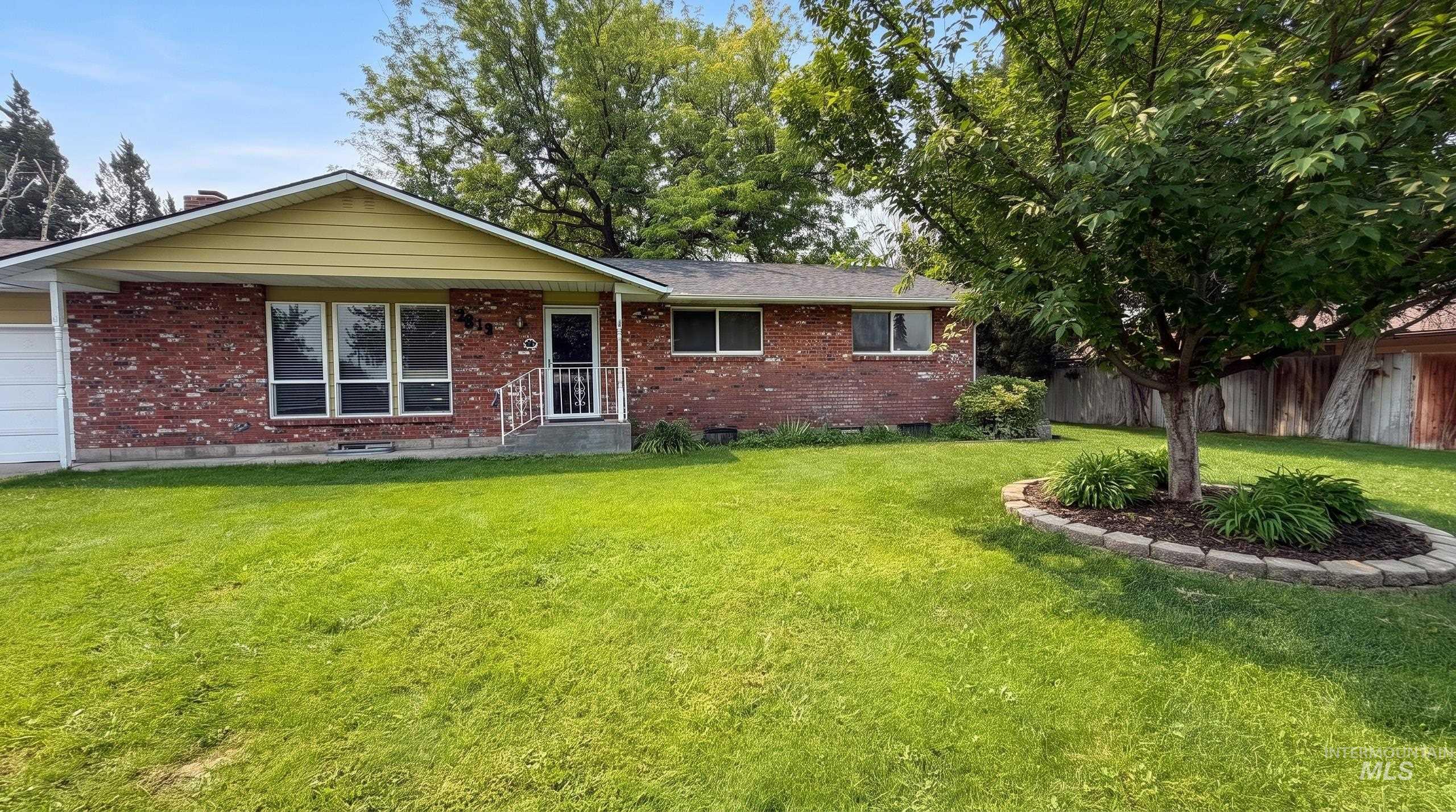 2819 Shamrock Ave Property Photo 4