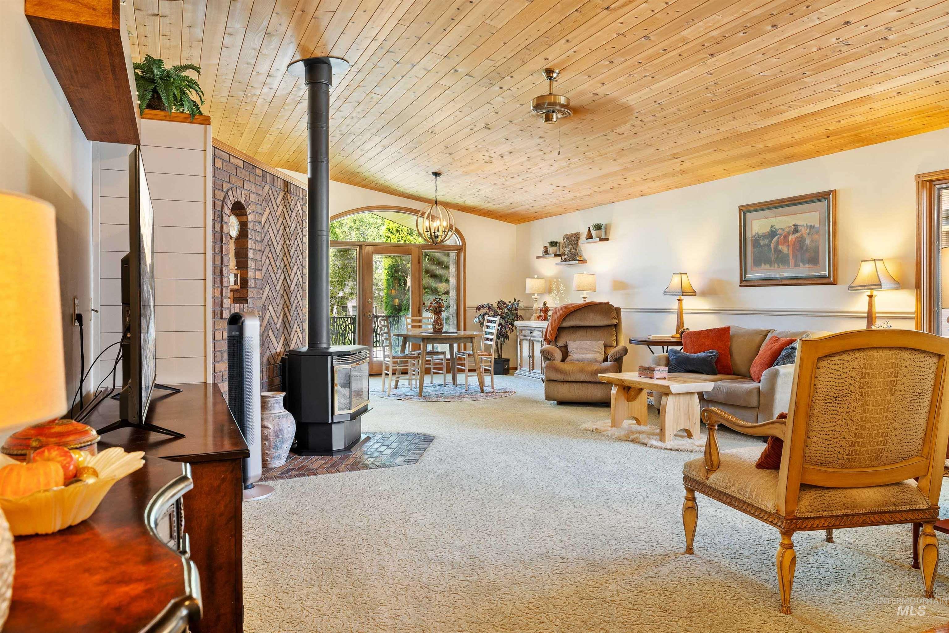 2353 Twin Oaks Park Property Photo 7