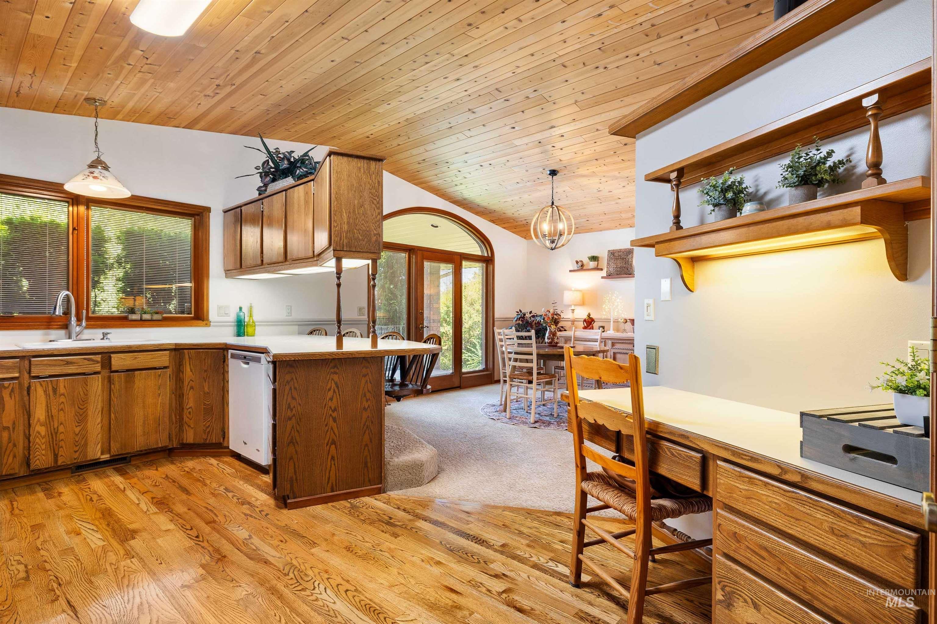 2353 Twin Oaks Park Property Photo 12