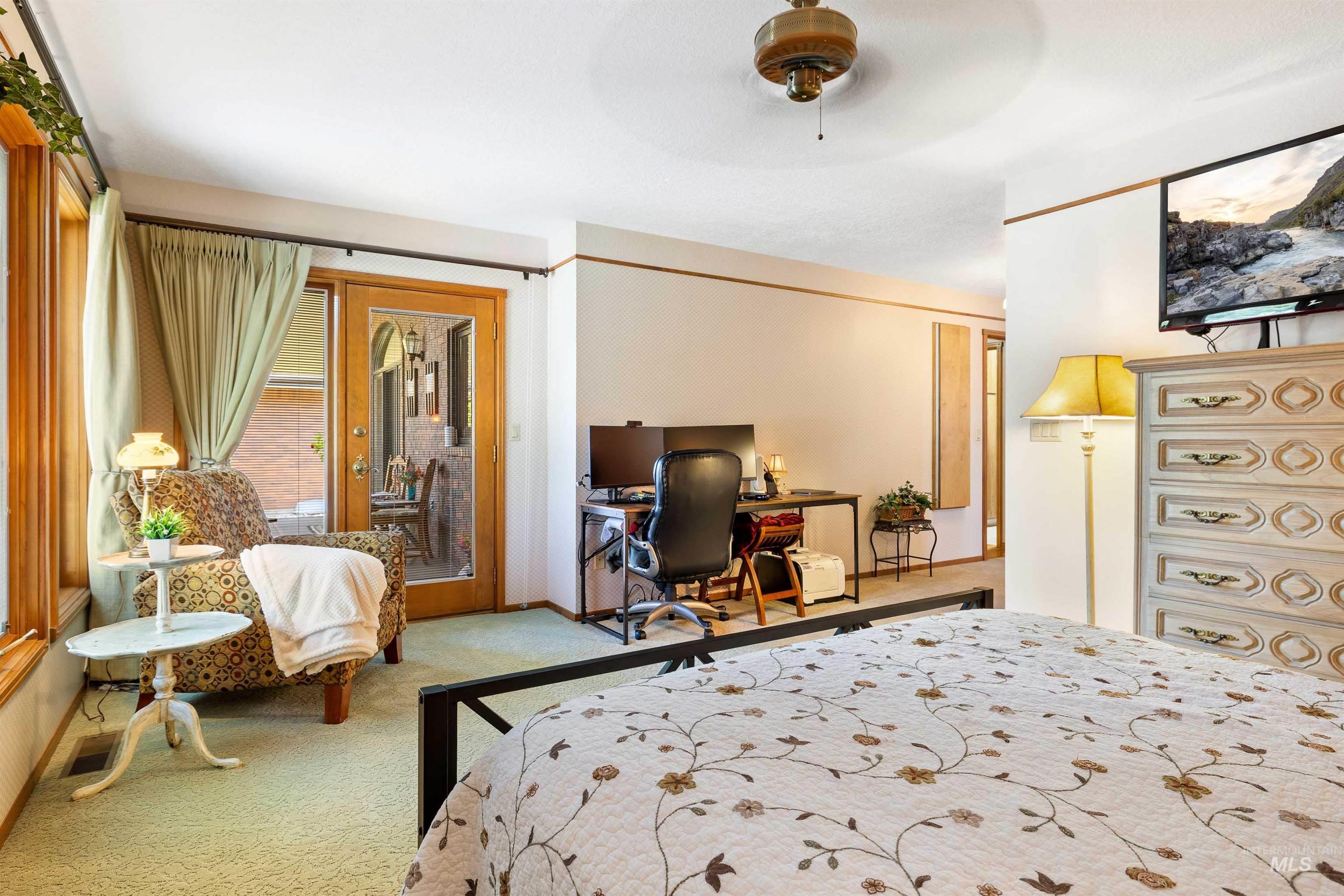 2353 Twin Oaks Park Property Photo 14