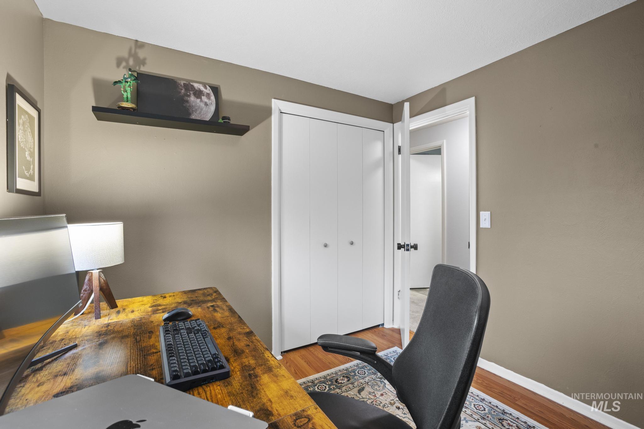 1817 S Eagleson Rd Property Photo 17