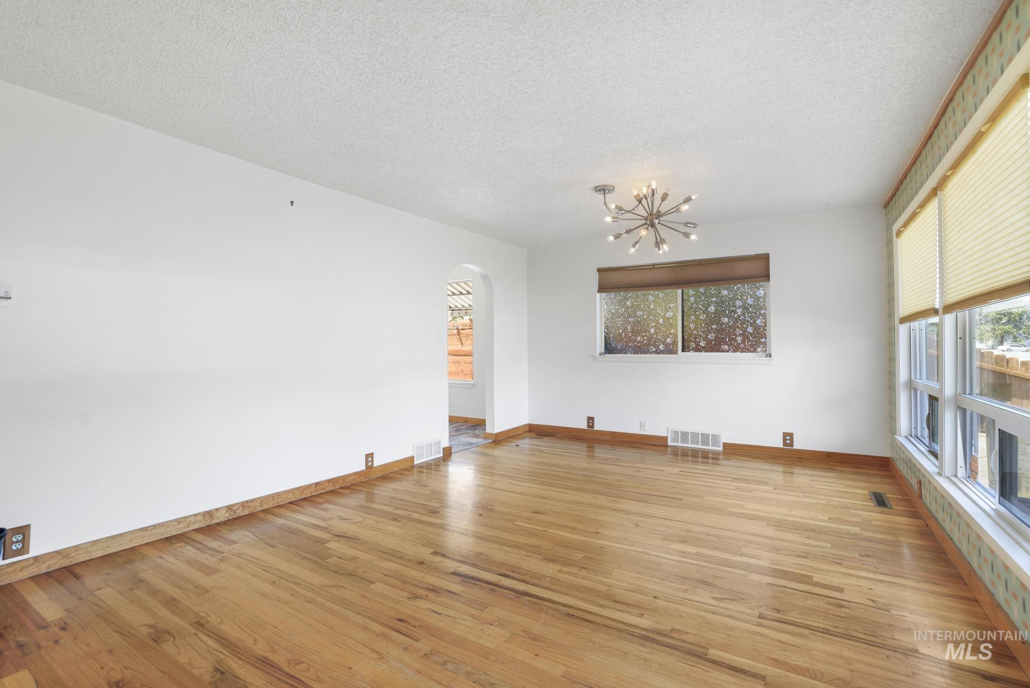 117 5th St. Property Photo 9