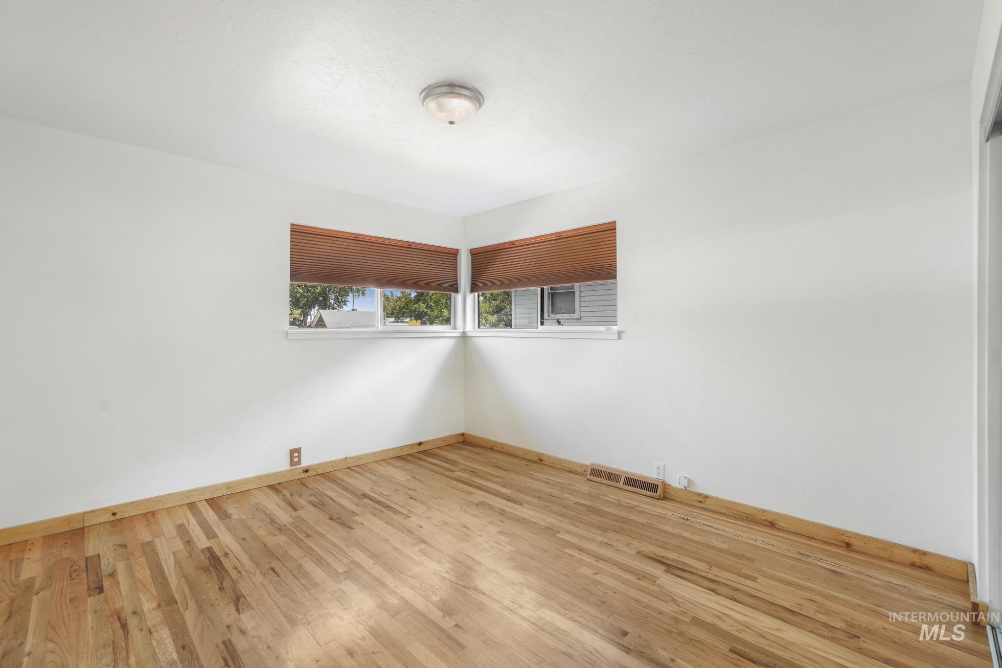 117 5th St. Property Photo 18