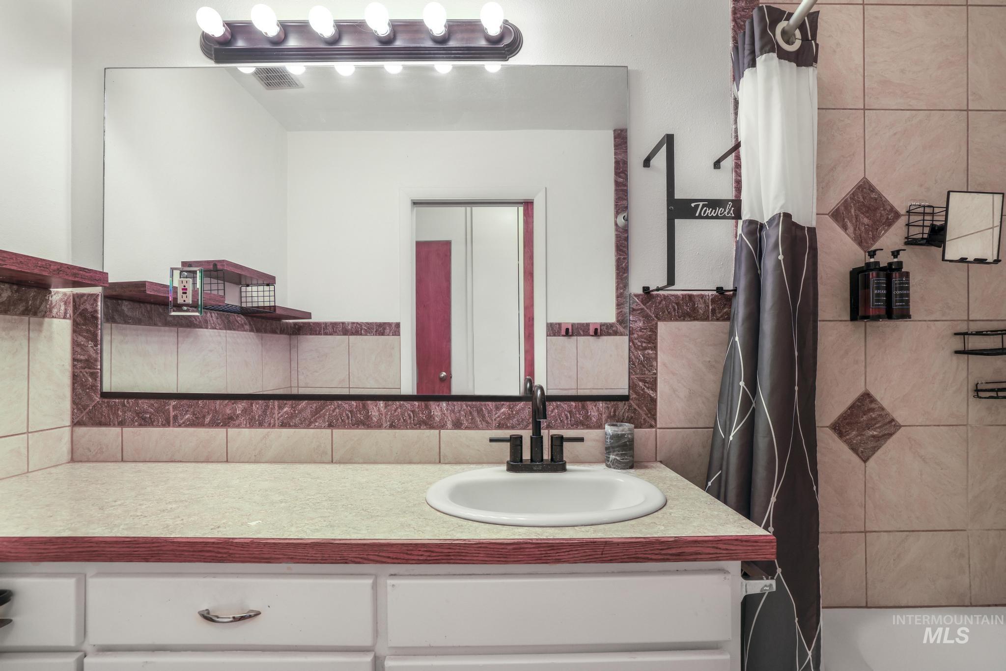 117 5th St. Property Photo 21
